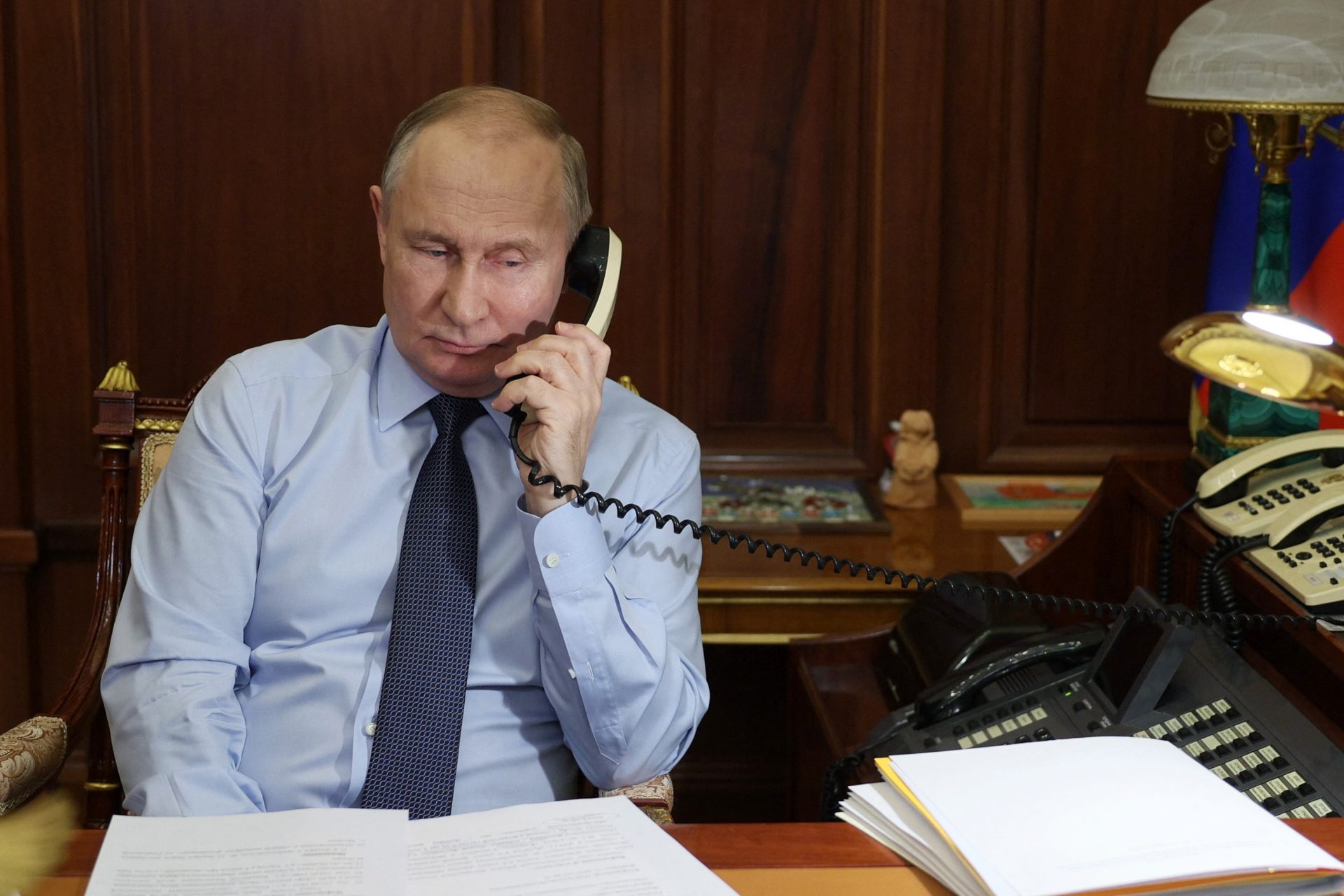 L'histoire du téléphone rouge : la ligne qui relie Poutine à Biden