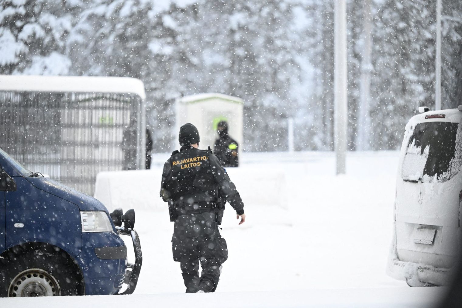 Finland faces new challenges, as its closes the last border with Russia