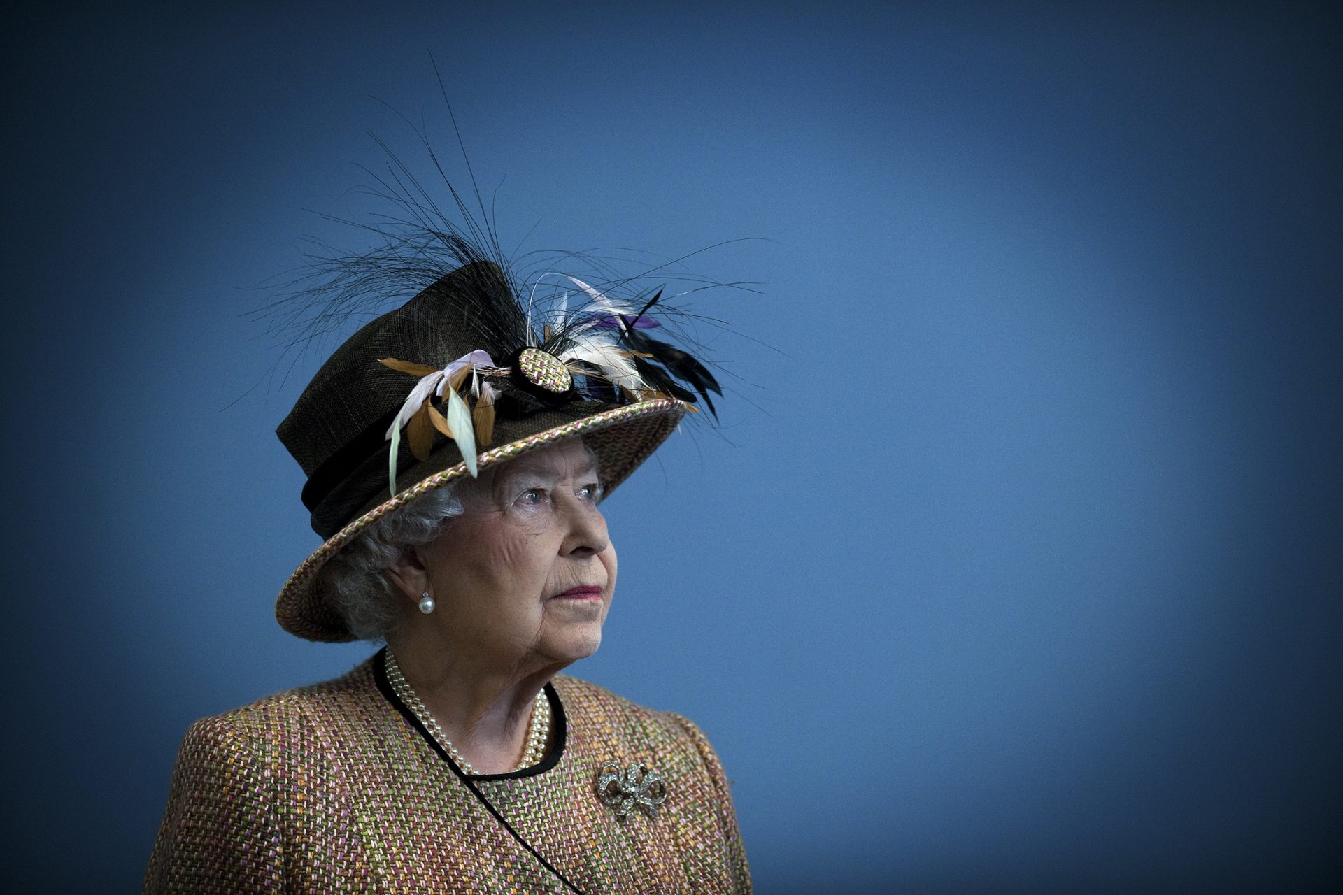 La reina Isabel II mantuvo silencio