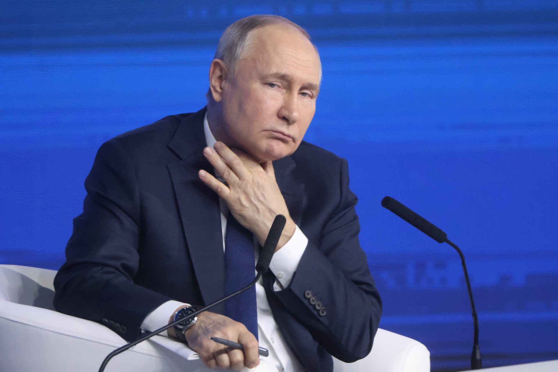 Putin revealed his wealth after registering to run for office again