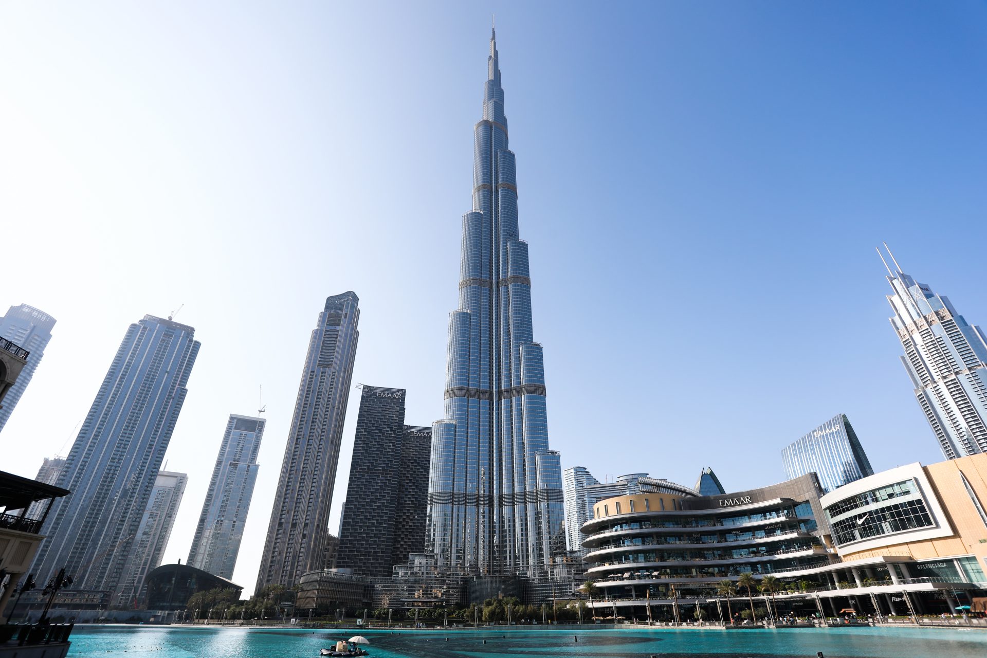 Der größte Wolkenkratzer ist in Dubai