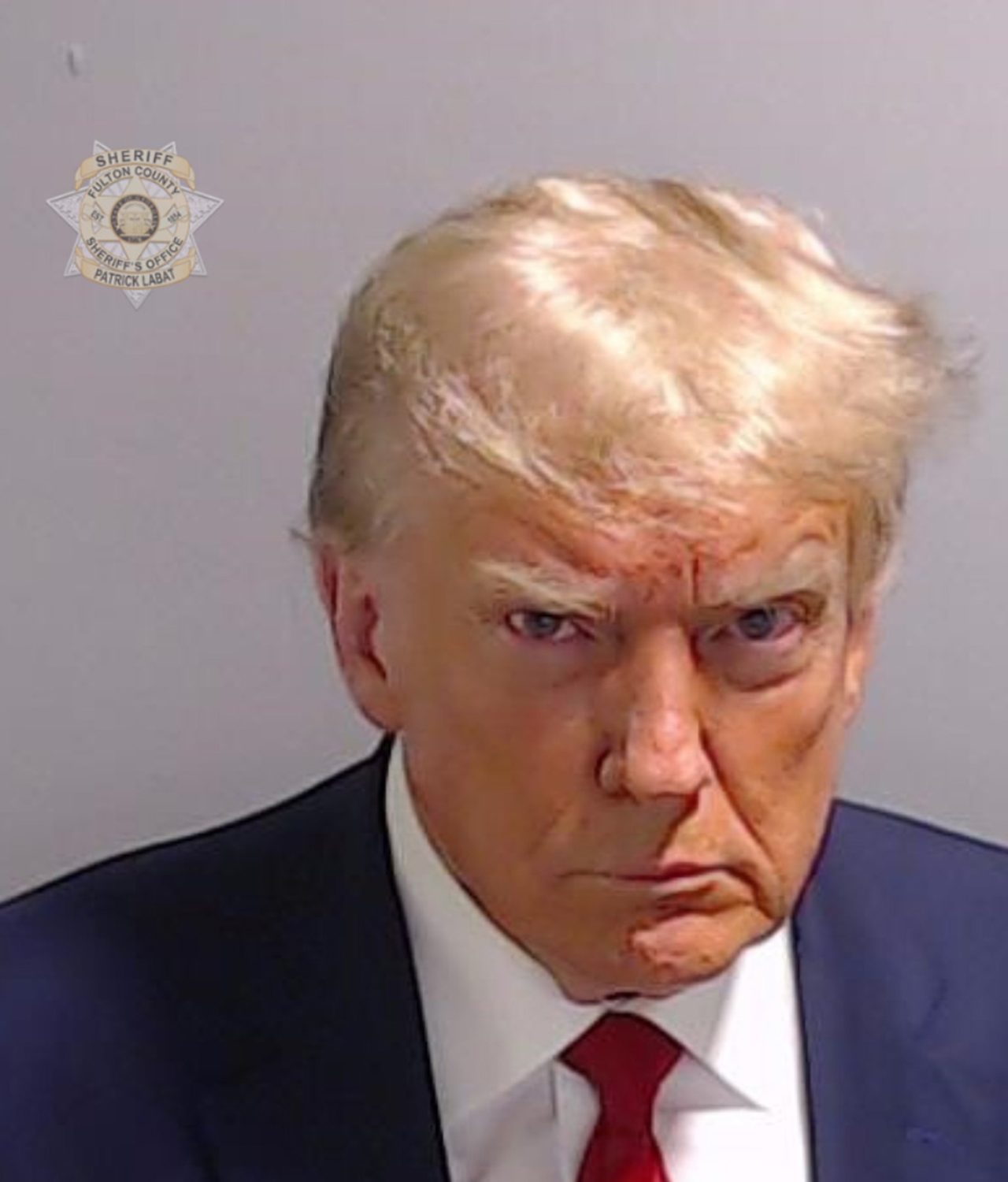 Donald Trump récolte plusieurs millions de dollars grâce à sa photo judiciaire