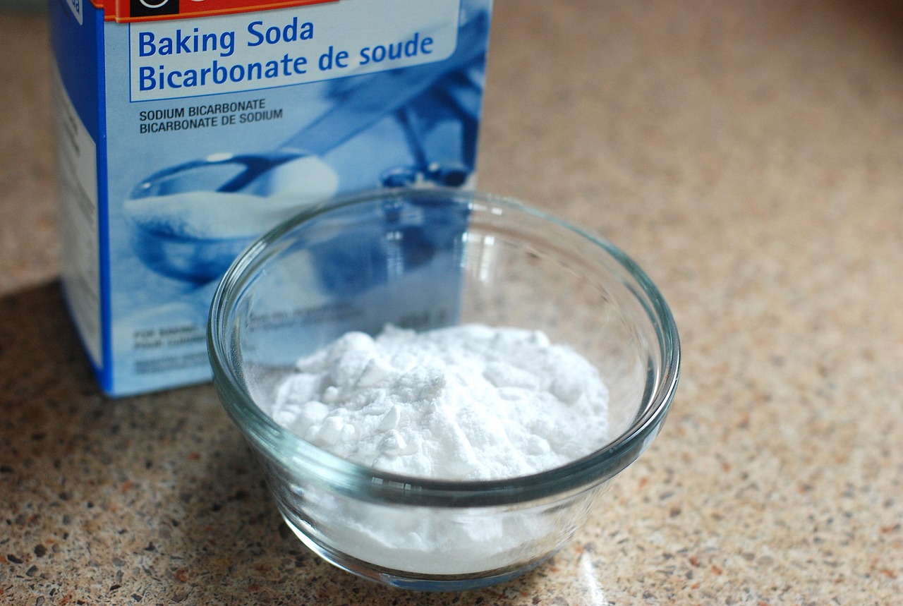 Combat odors with baking soda