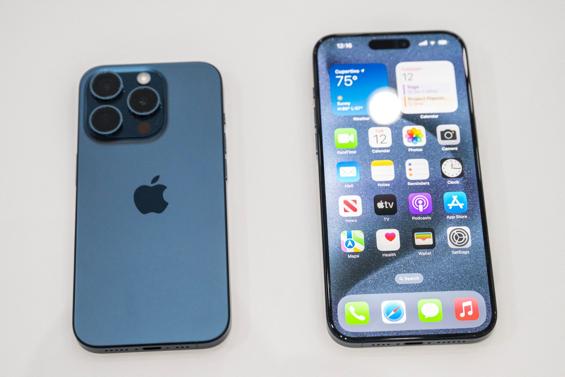 Prices: iPhone 15 Pro and iPhone 15 Pro Max