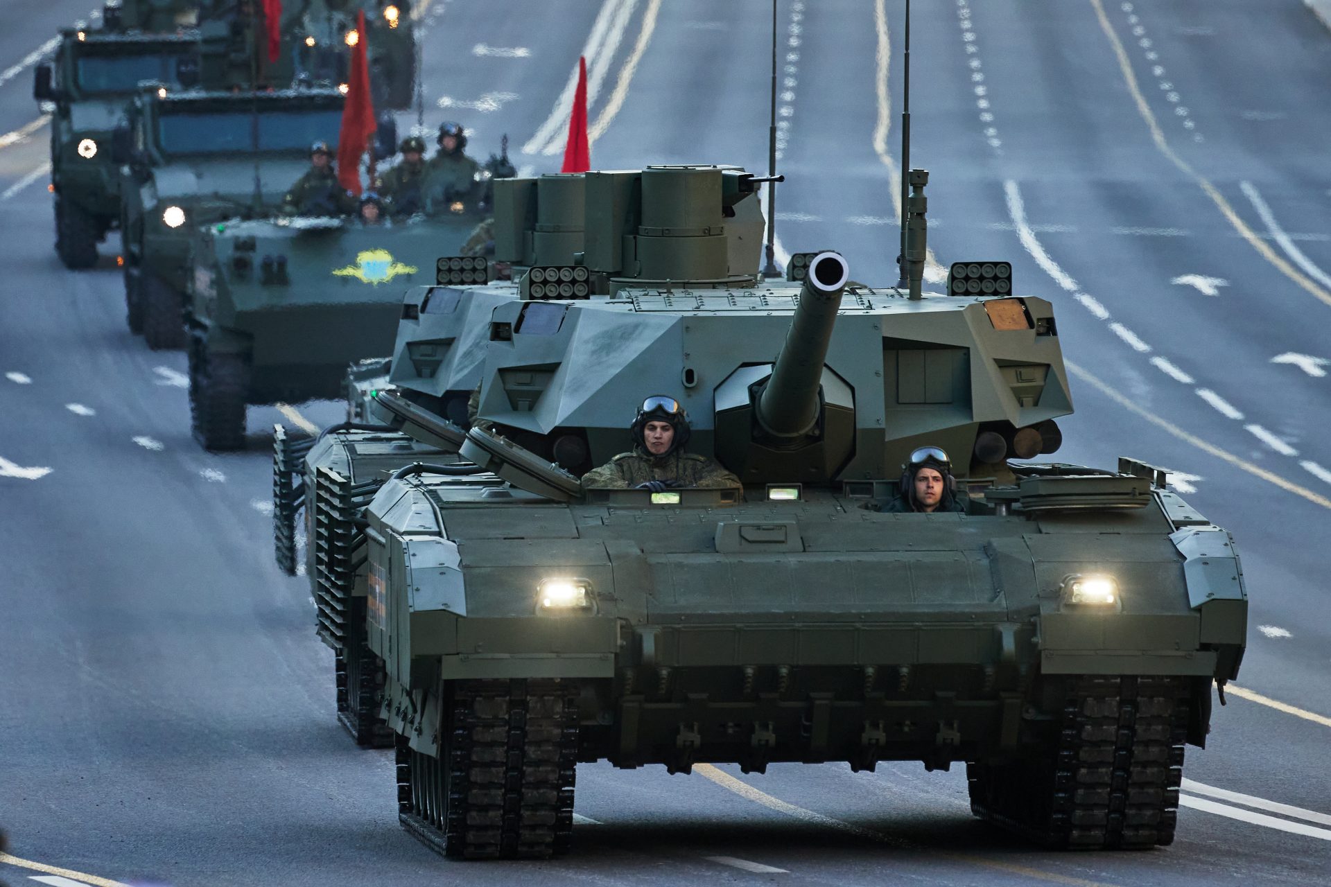 ¿Qué pasó con los modernos tanques que Putin envió a Ucrania?