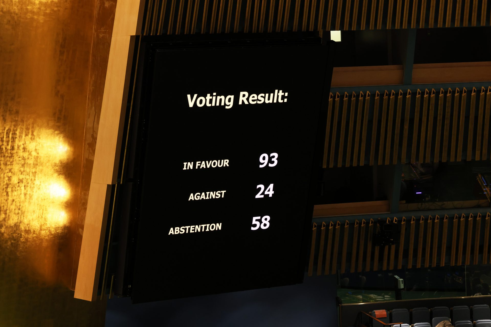 93 stimmten für den Ausschluss Russlands 2022