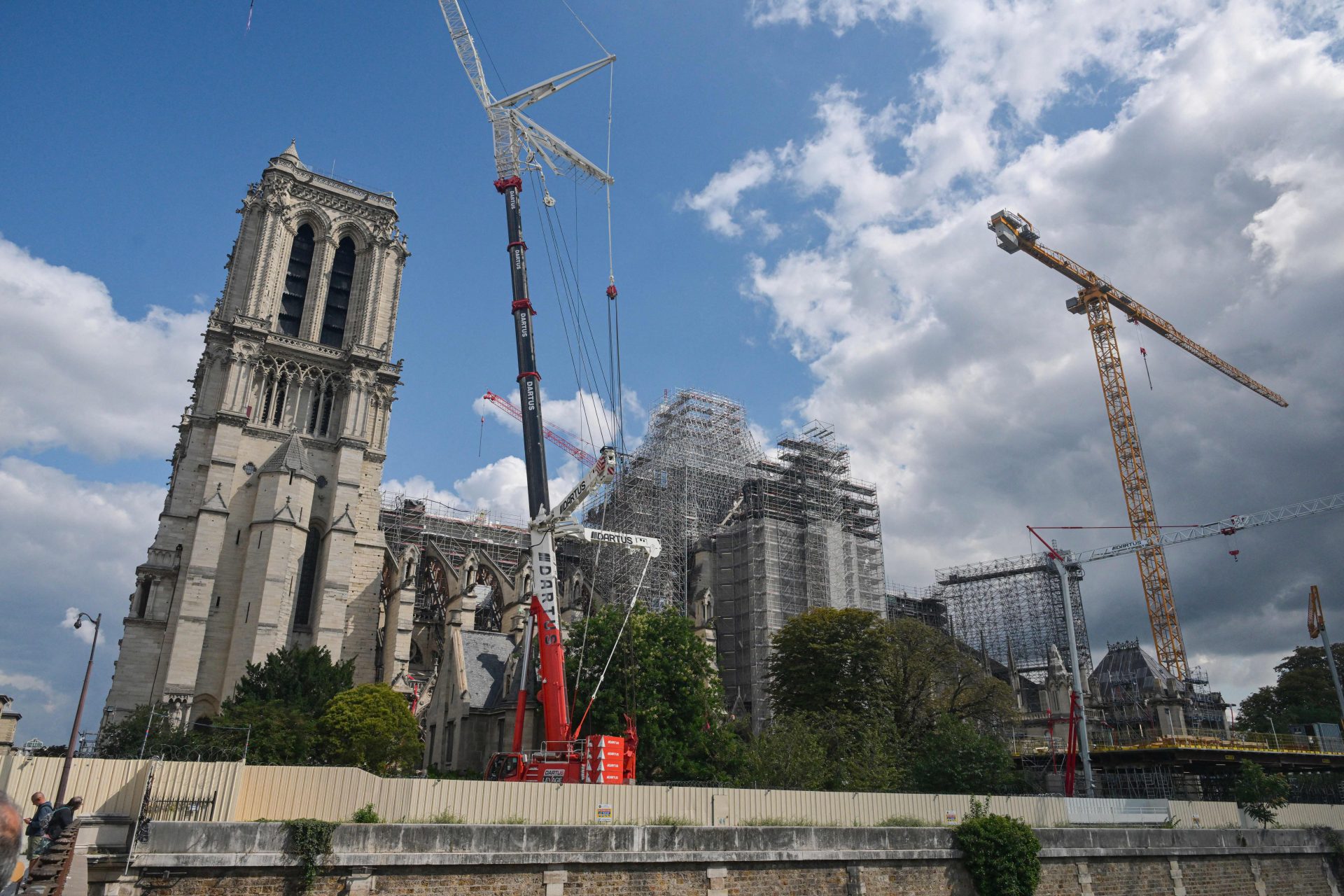 Visite du chantier de Notre-Dame