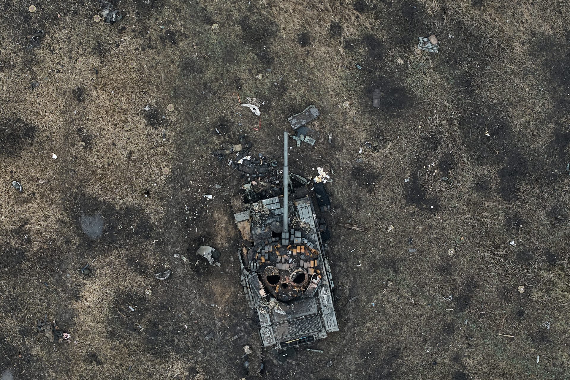 Se confirma con imágenes la pérdida de un sorprendente número de tanques rusos en Ucrania