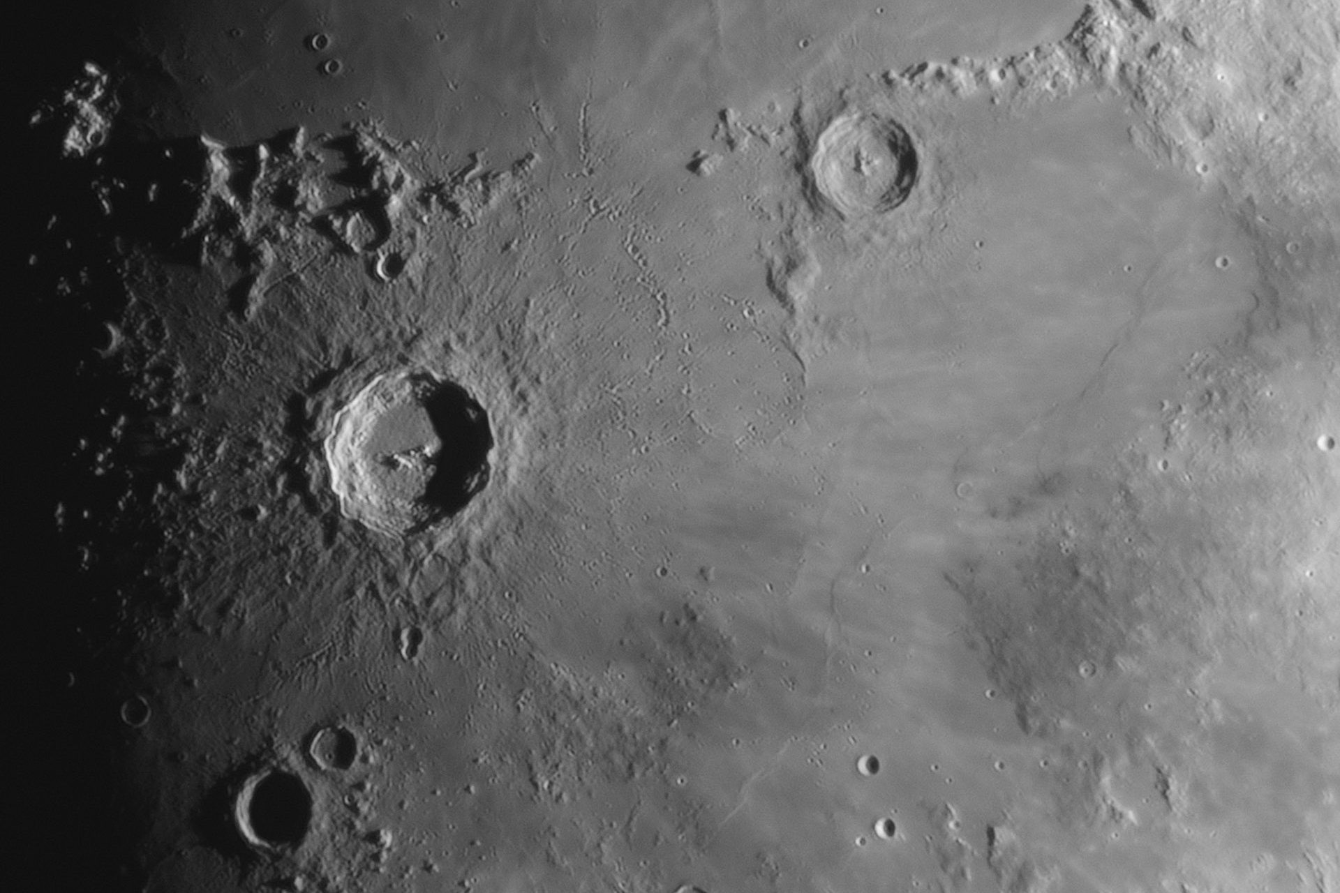 Uma nova cratera 