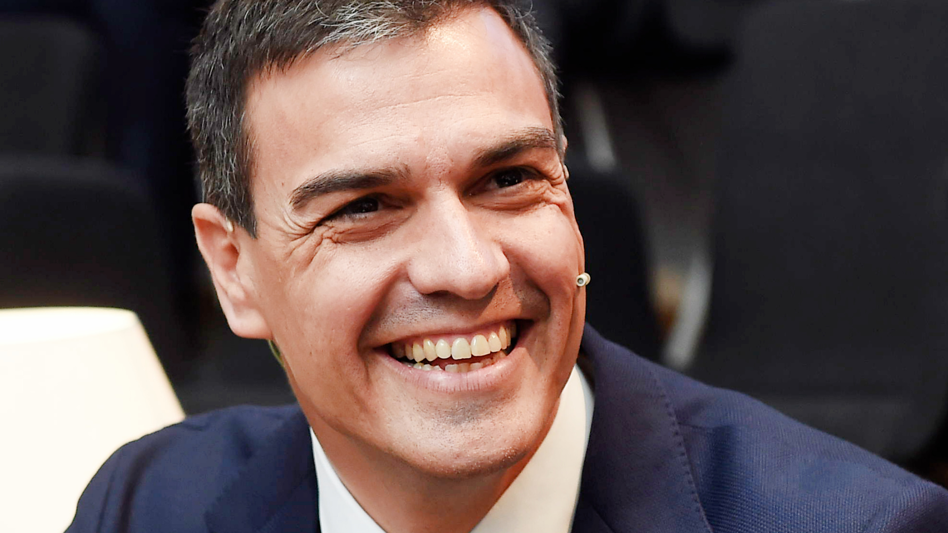 El tira y afloja de catalanes y canarios por Pedro Sánchez