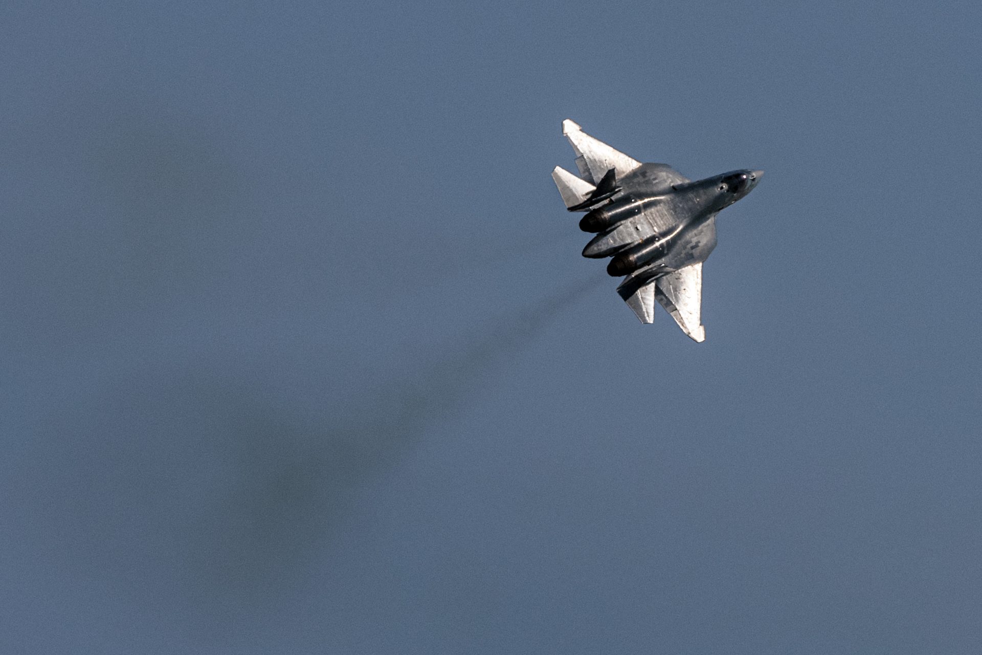 La Russia ha appena acquistato un nuovo preoccupante lotto di moderni caccia da guerra