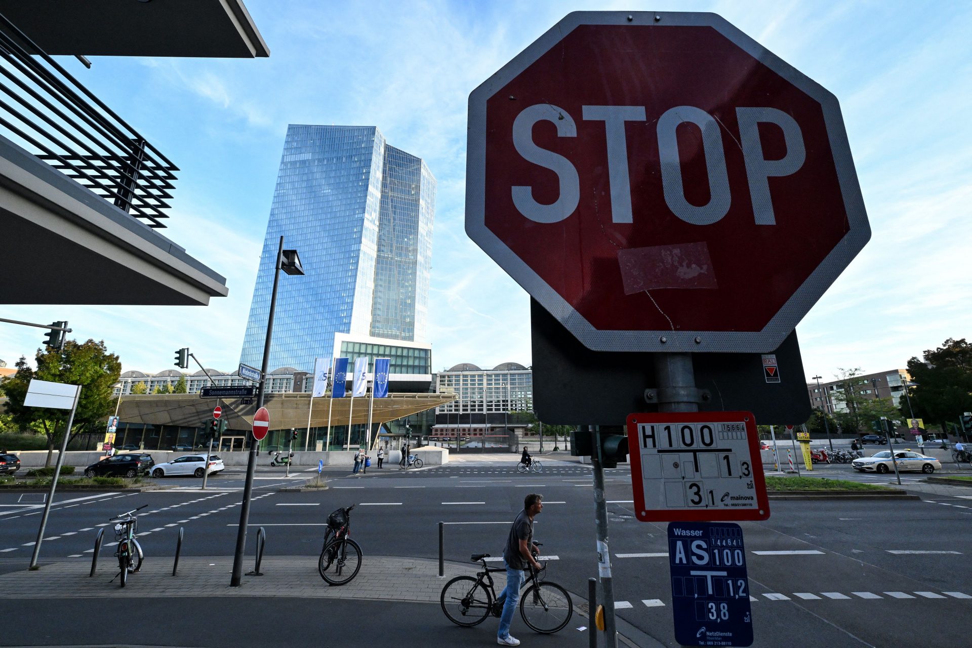 Banken kijken hoe ze digitaal geld kunnen uitgeven