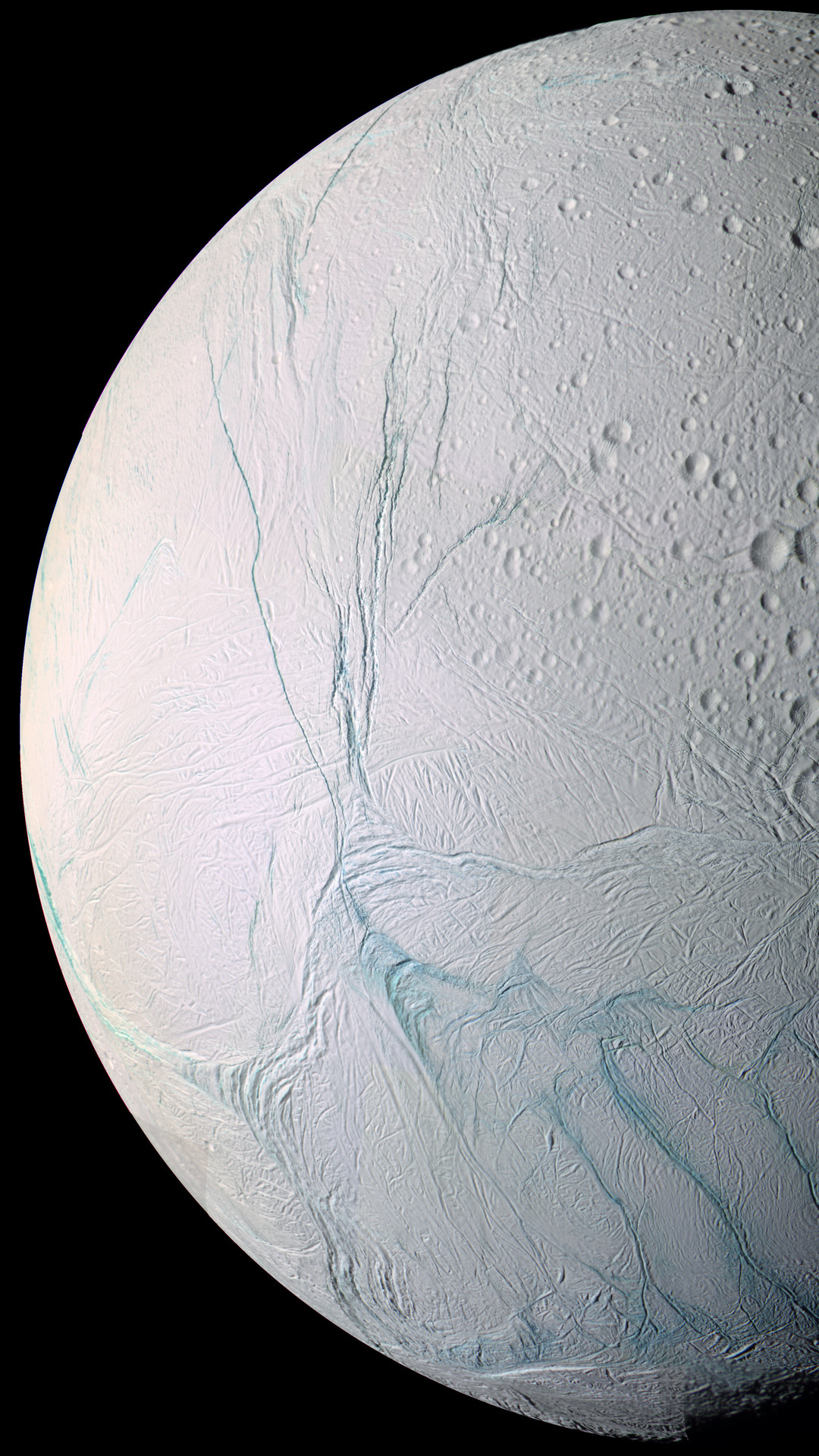 Qu'y a-t-il sur Encelade ?