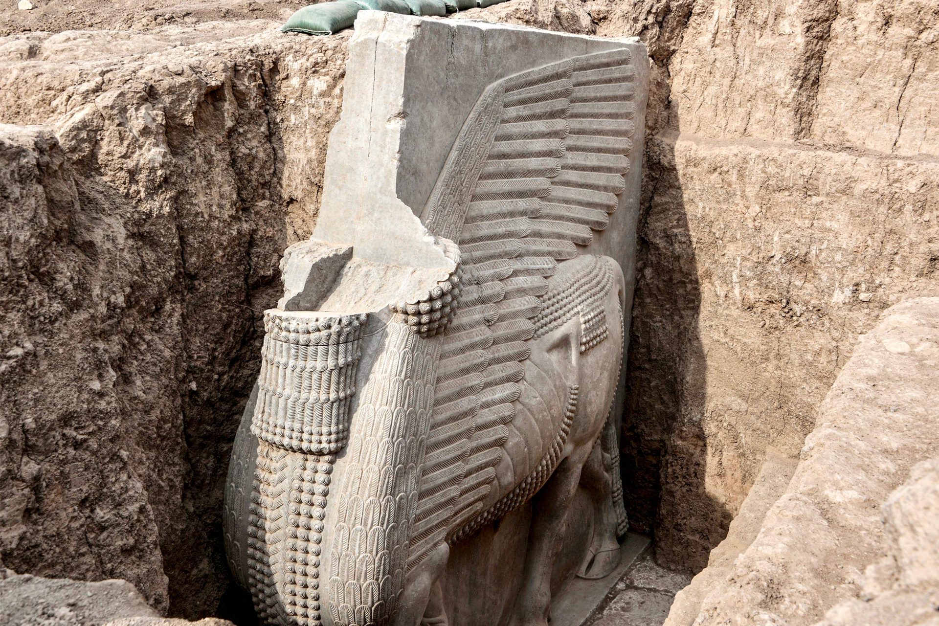Une statue de Lamassu vieille de 2 700 ans en Irak 