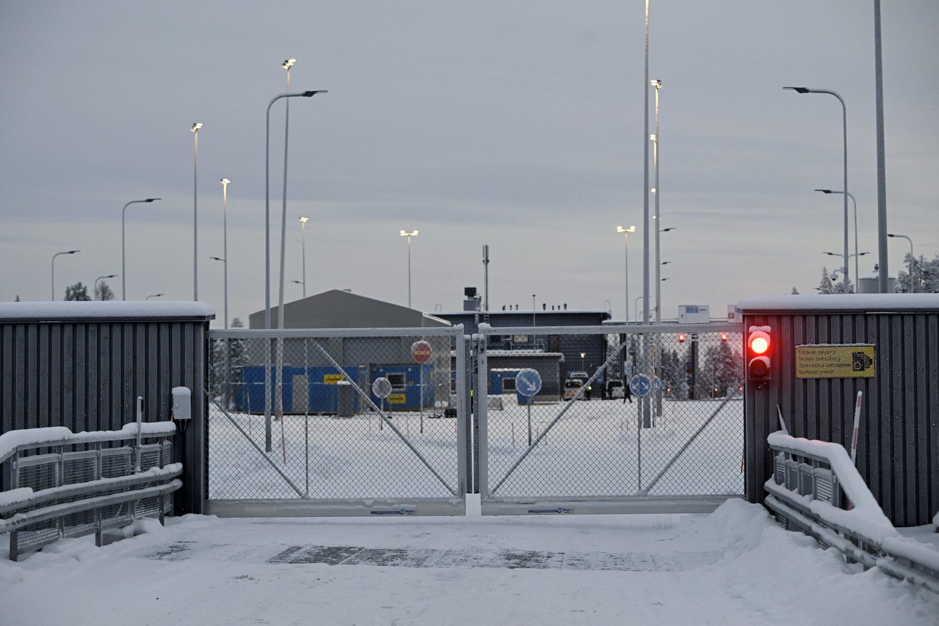 One border crossing was left open 