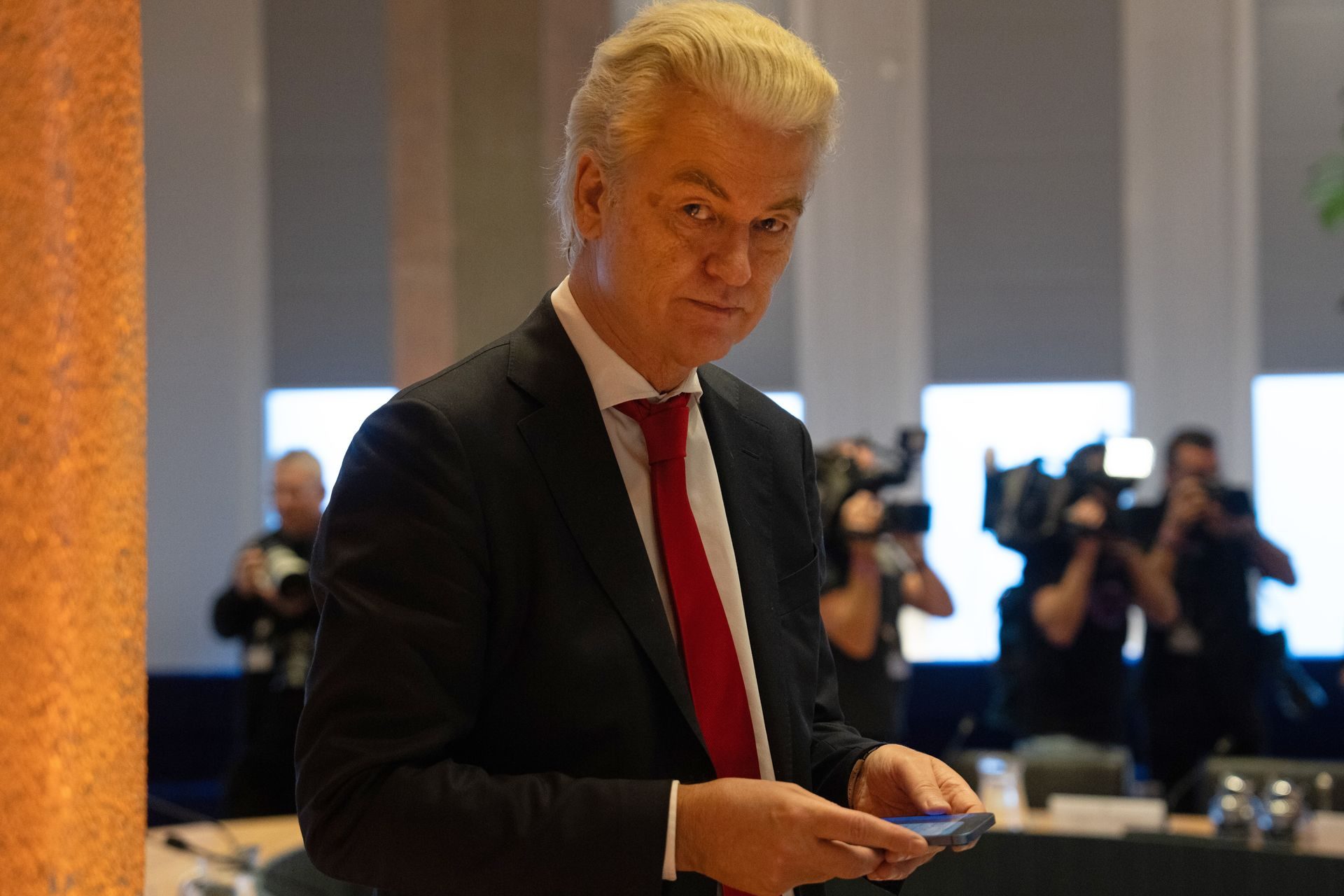 Que signifie la victoire inattendue de Geert Wilders, le leader de l’extrême-droite aux Pays-Bas ?