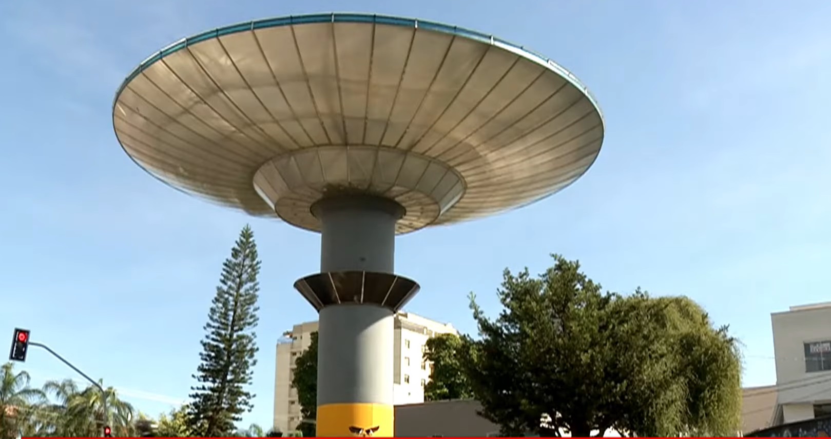 UFO-shaped water tank in Varginha