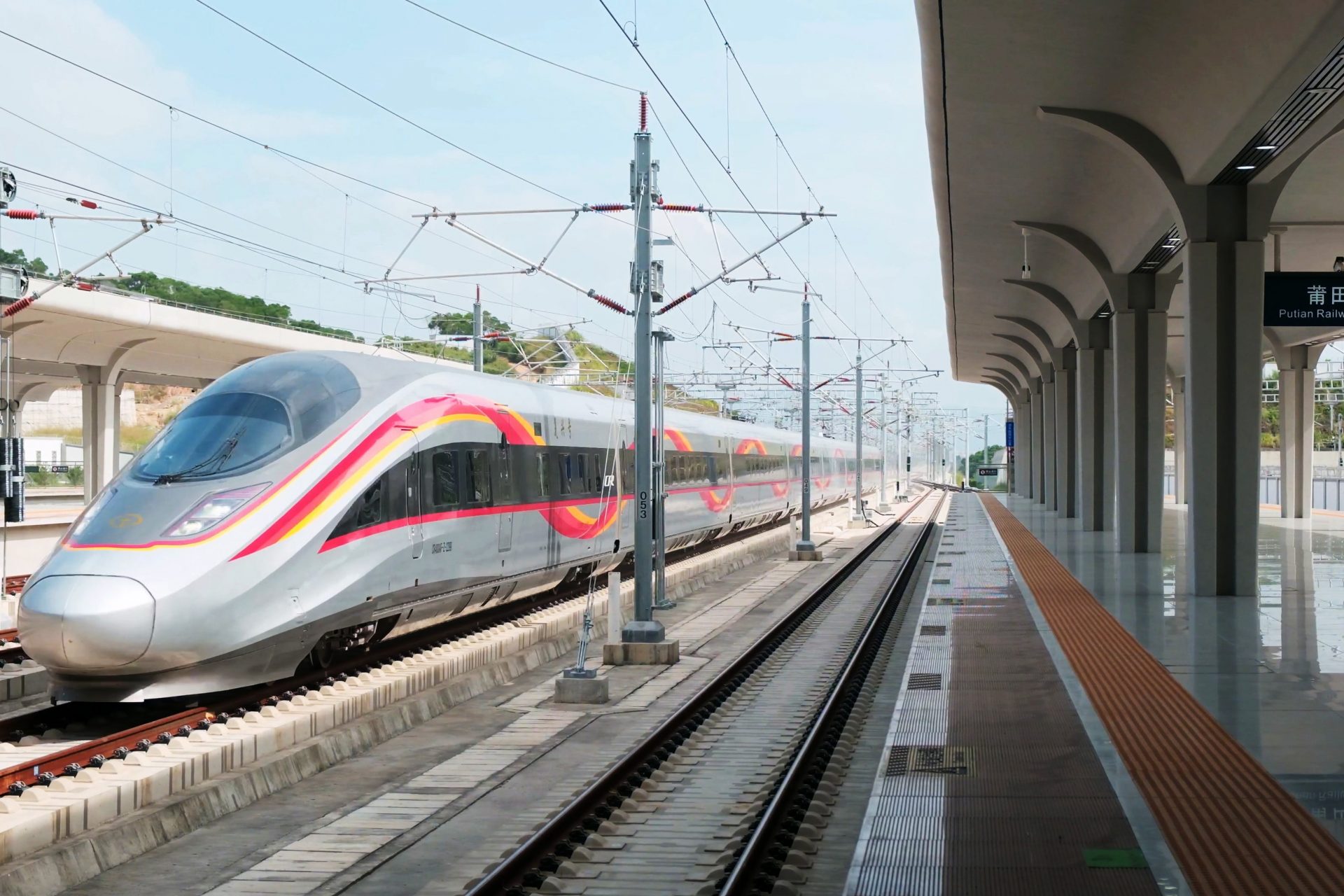 Chinese high-speed tracks vs. US high-speed tracks