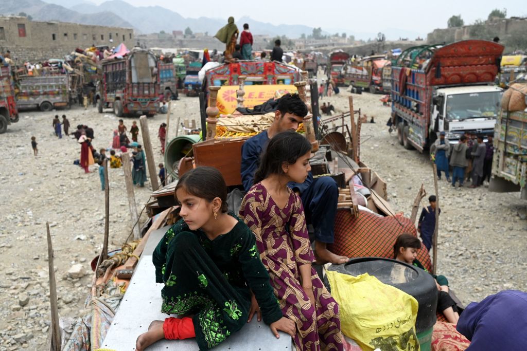La mayoría se refugió en Pakistán e Irán 