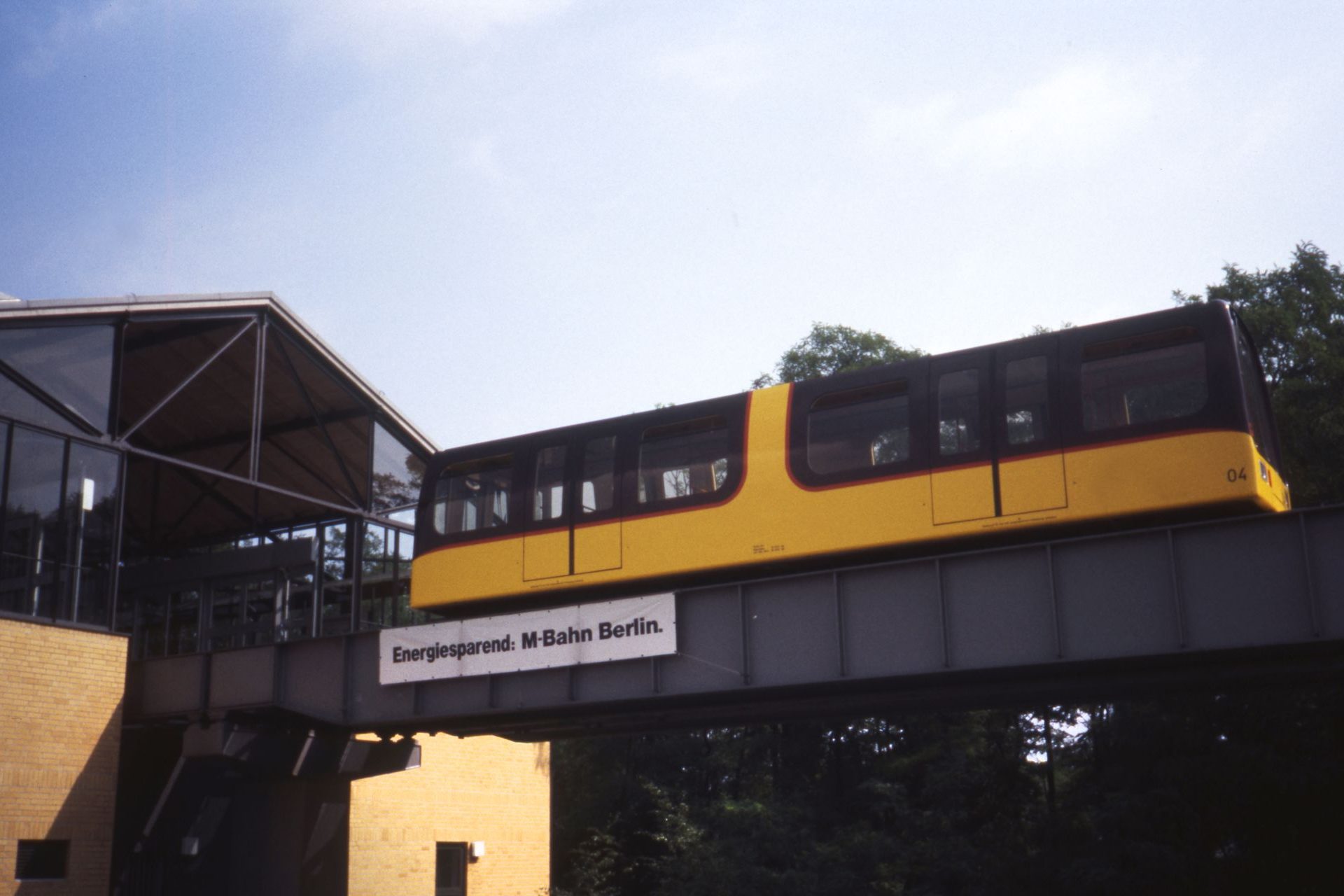 A first M-Bahn at the fall of the Wall