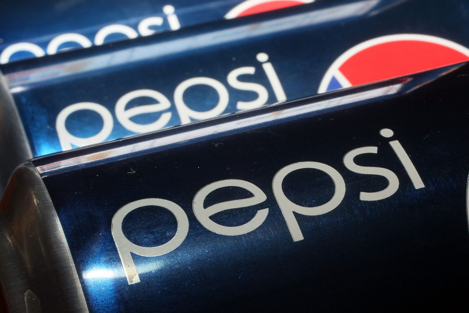 Danone wurde von drei Umweltgruppen und Pepsi vom Staat New York verklagt
