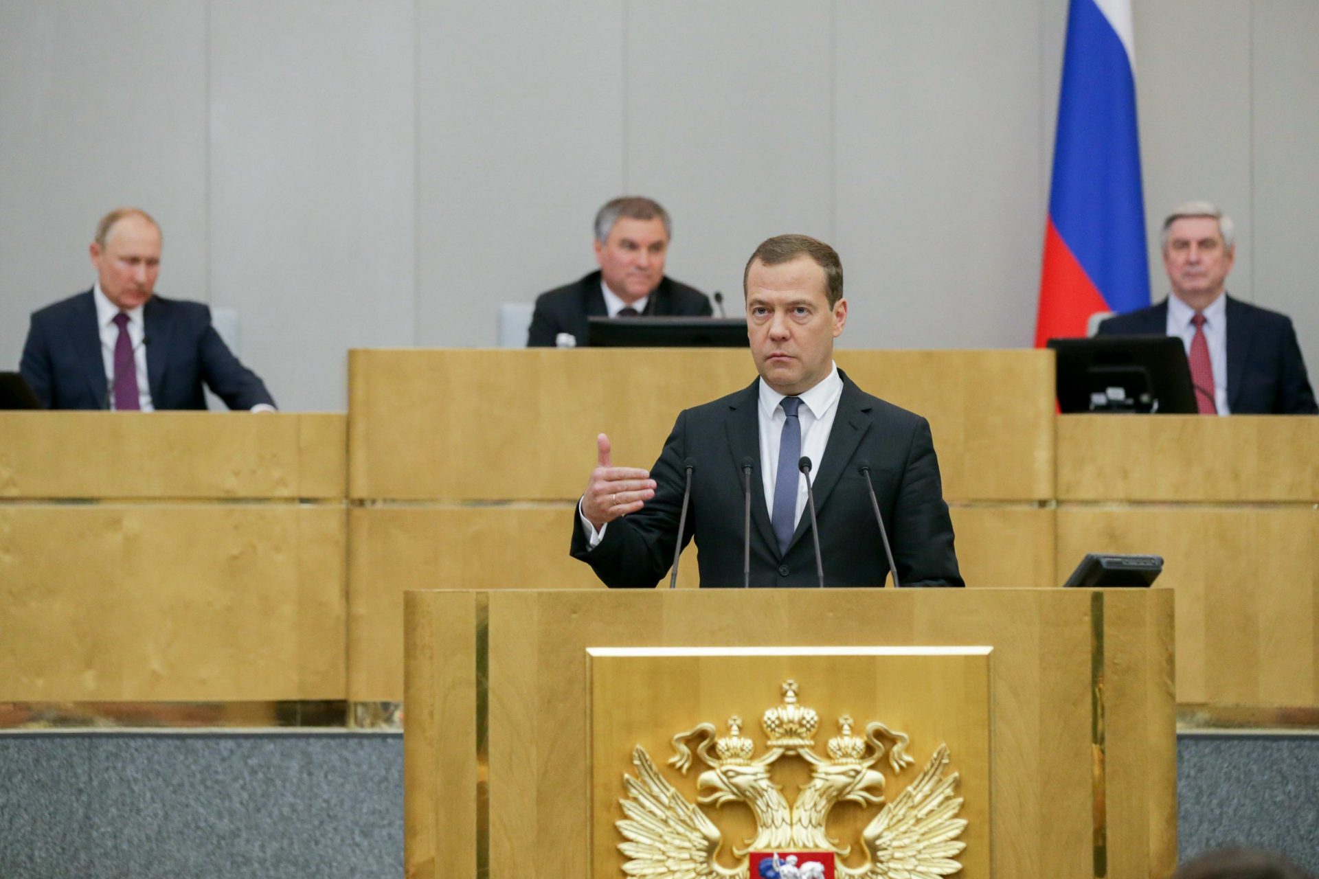 Dmitry Medvedev diz que é hora da Rússia ser mais implacável