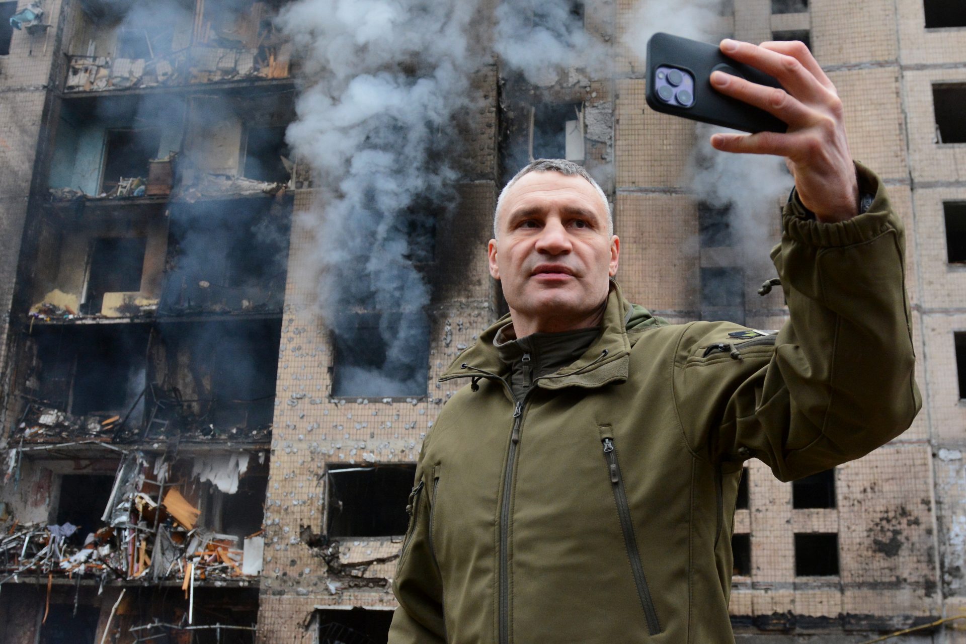 Des bâtiments endommagés à Kyiv