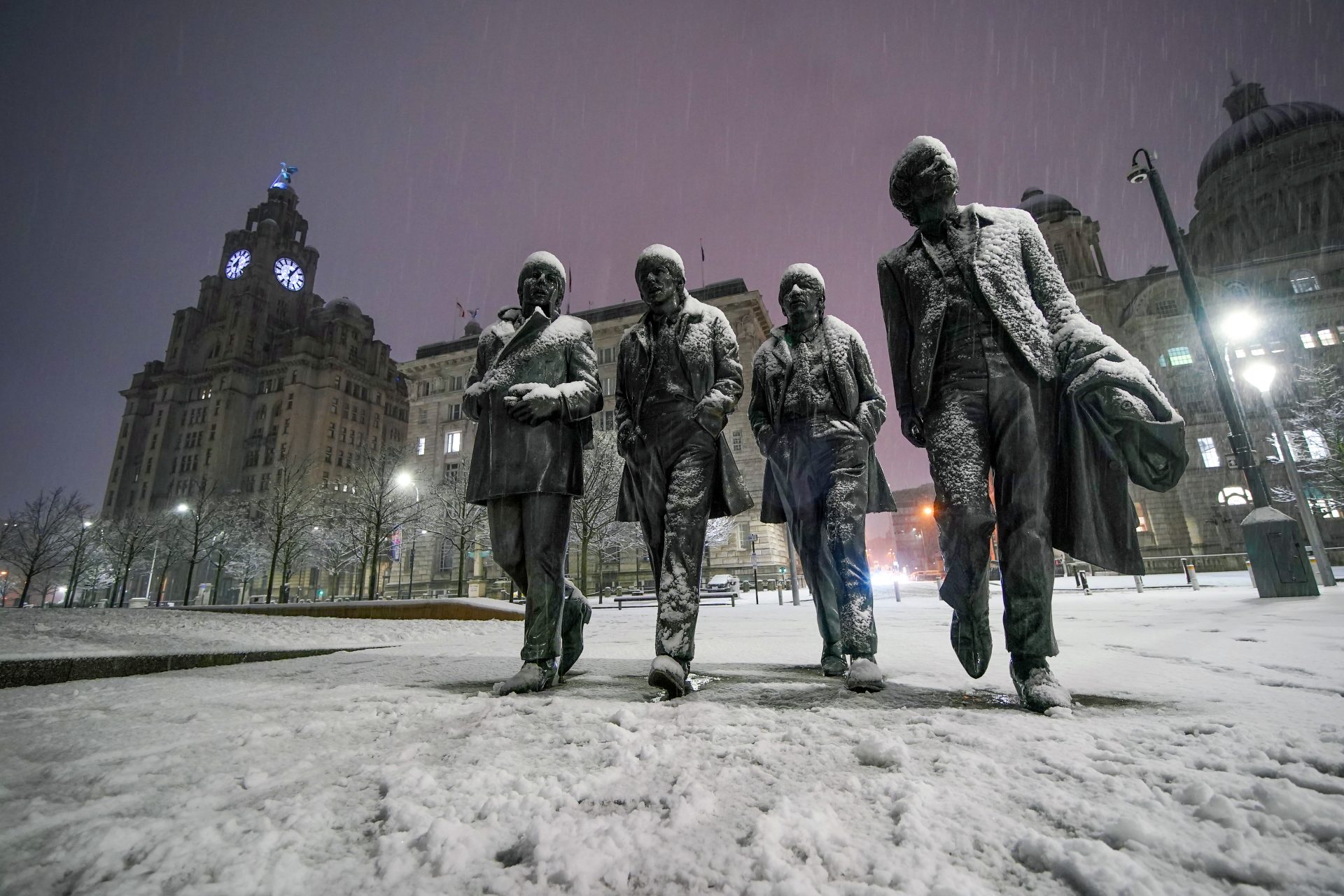 The Beatles bajo la nieve