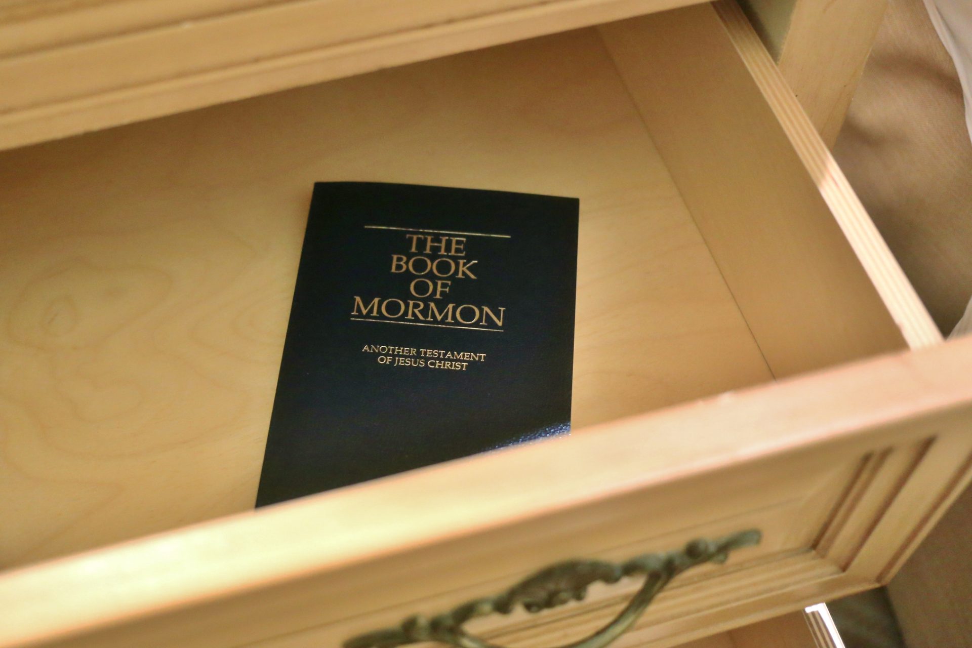 Utah eliminó la Biblia pero no el Libro de Mormón