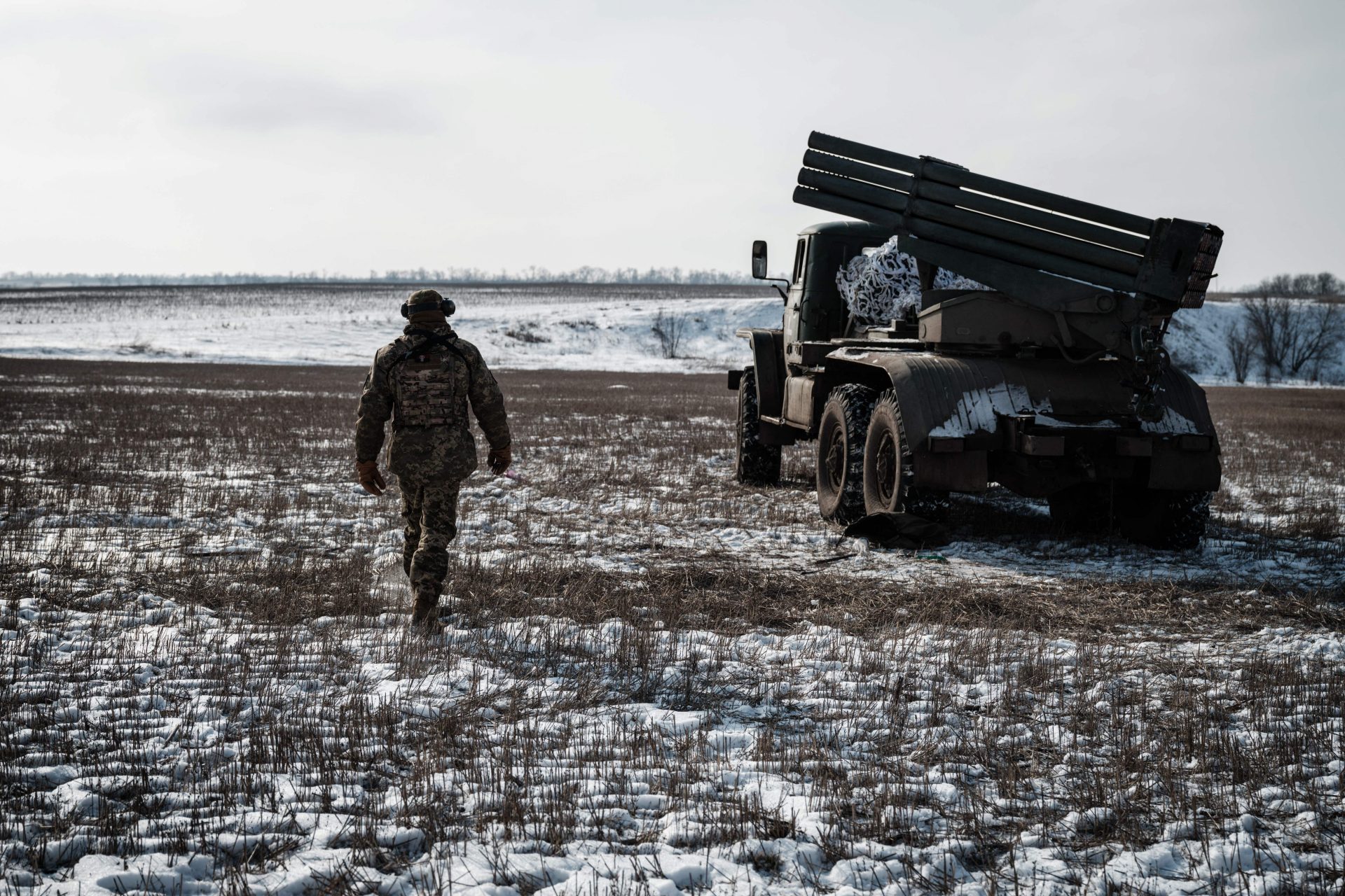 Keeping Ukraine's guns firing for weeks 