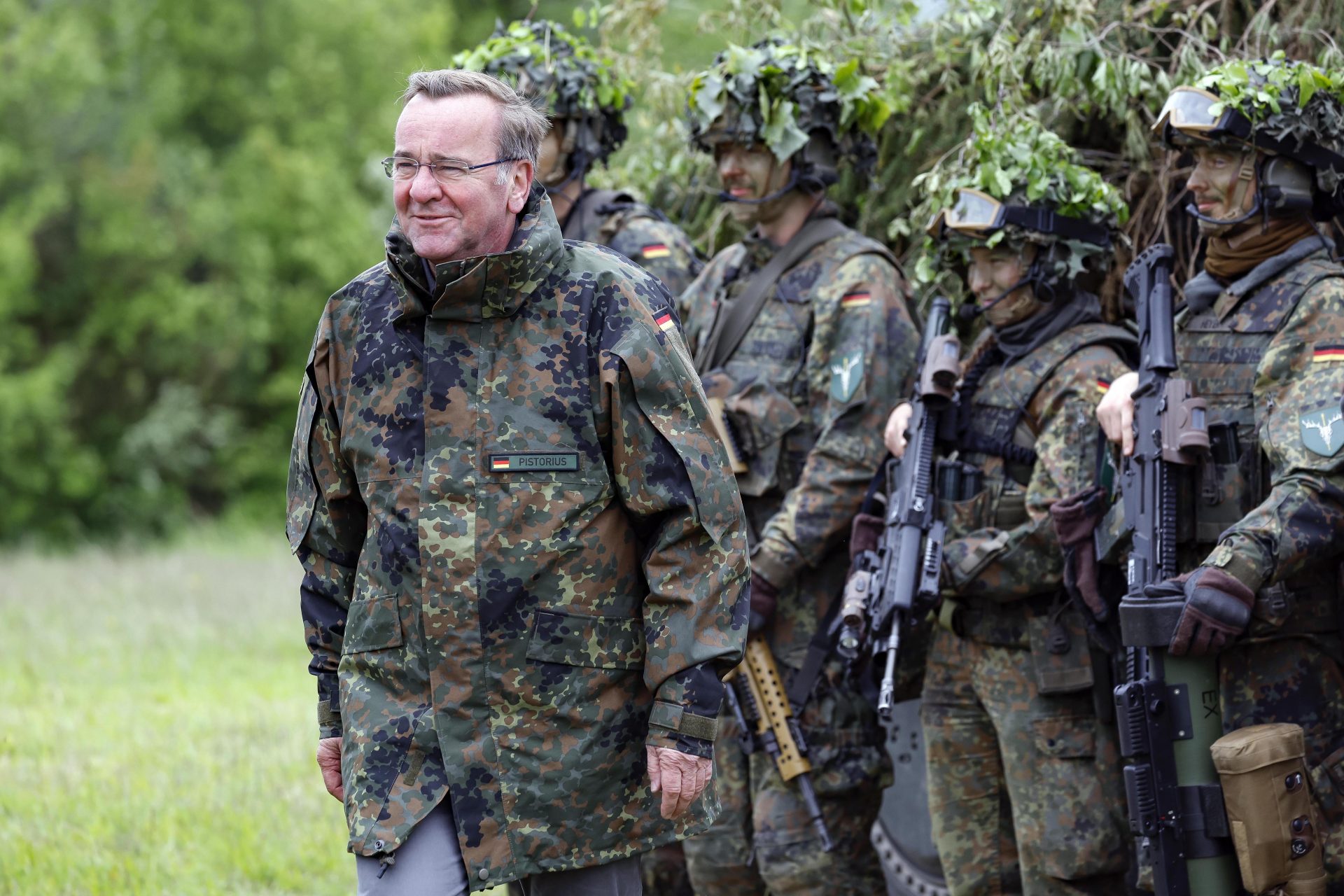 A warning from Germany’s Minister of Defense 