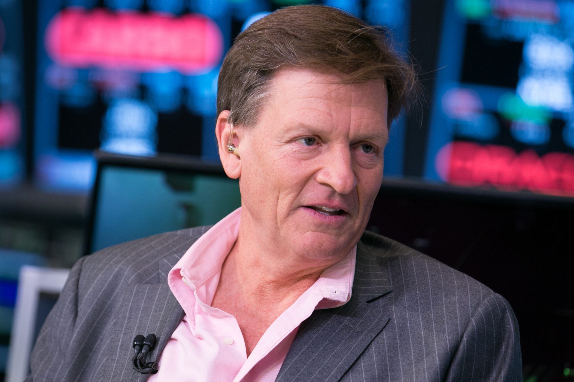Michael Lewis provides a good example 