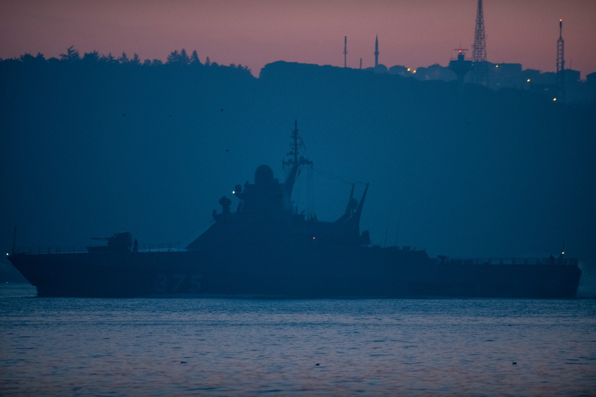 Los buques rusos se ocultaron en aguas turcas
