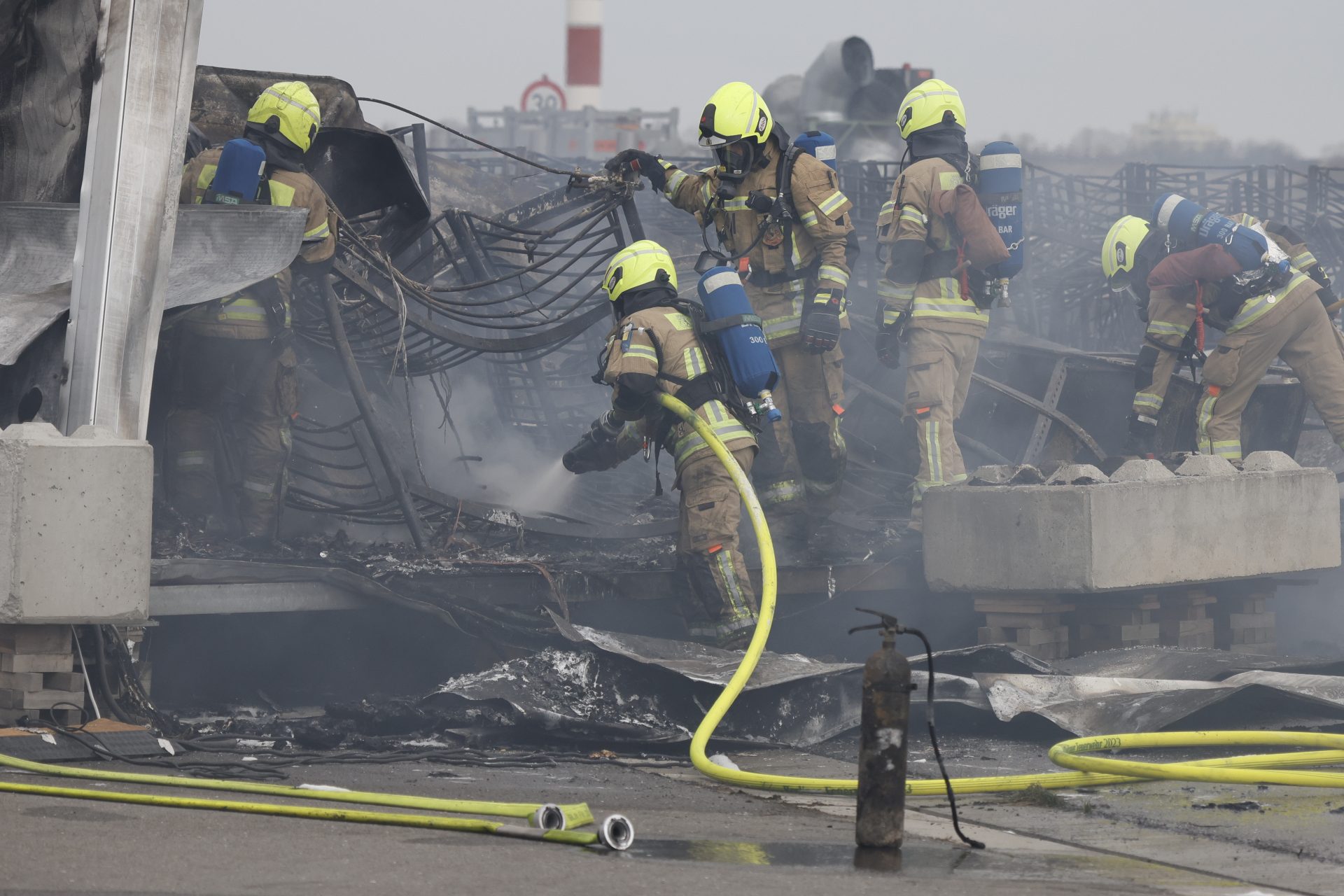 Ermittlungen wegen des Verdachts der schweren Brandstiftung 