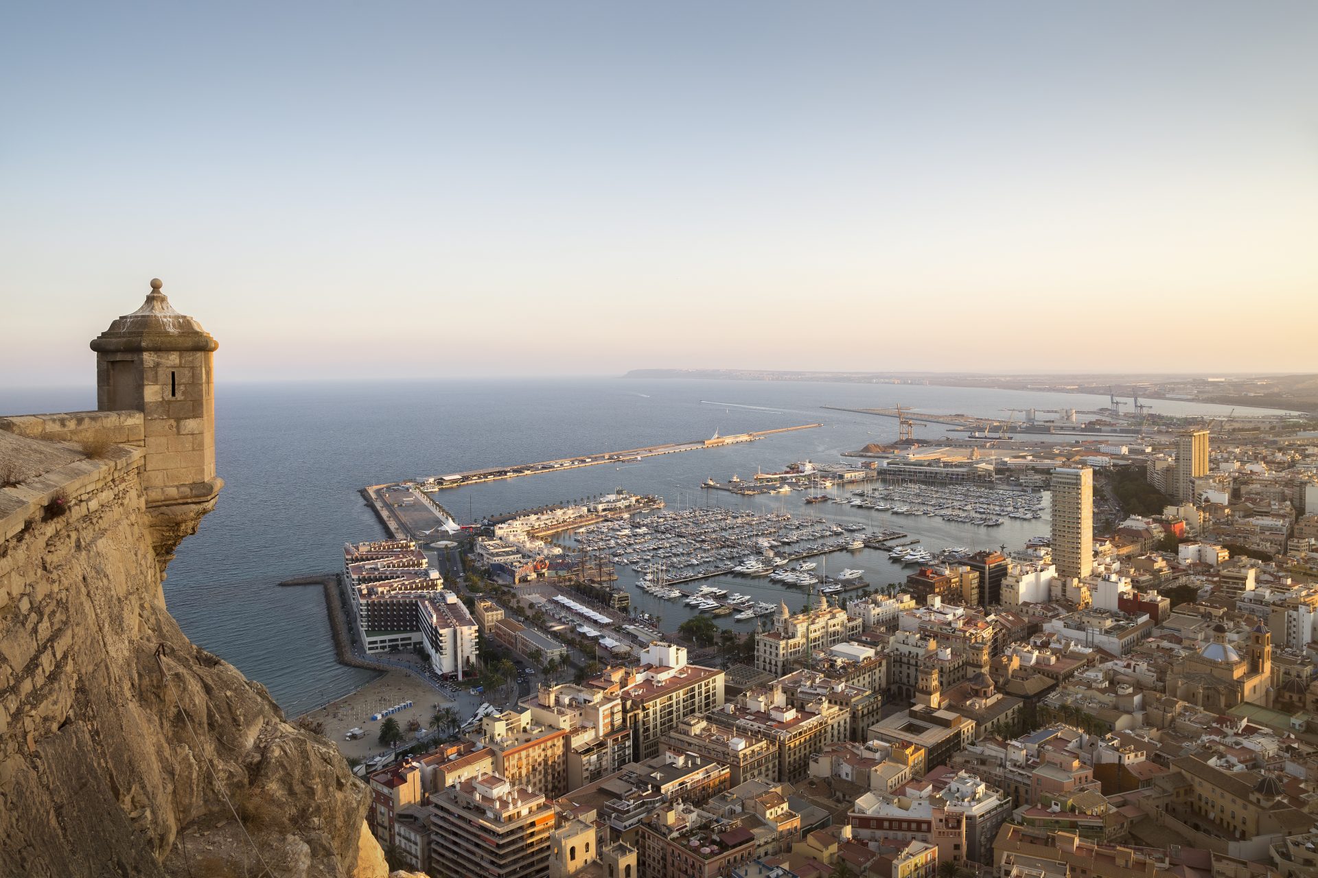 2ª migliore città: Alicante, Spagna