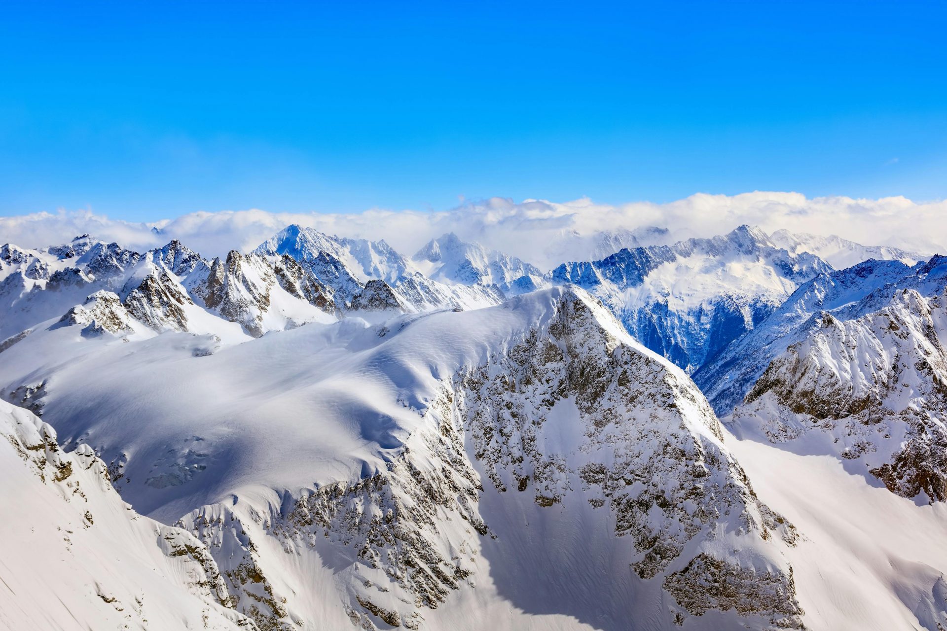 Las cumbres bajo calor