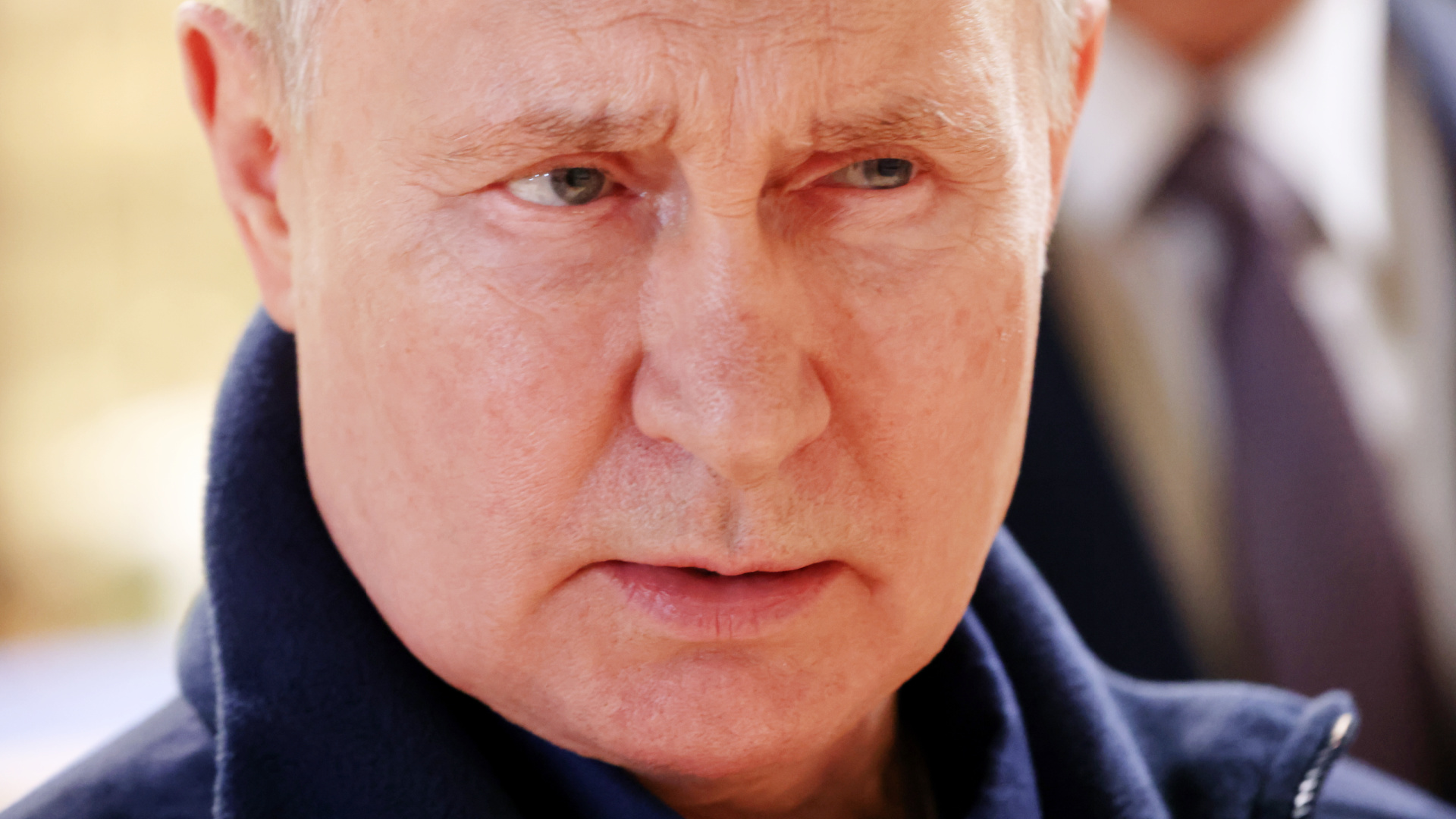 El extraño hábito íntimo de Putin que revela la gravedad de su (supuesta) paranoia