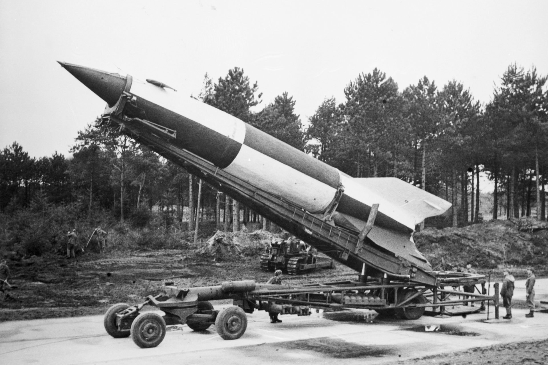 Le fameux missile V2 de l'Allemagne nazie examiné à la loupe par des experts