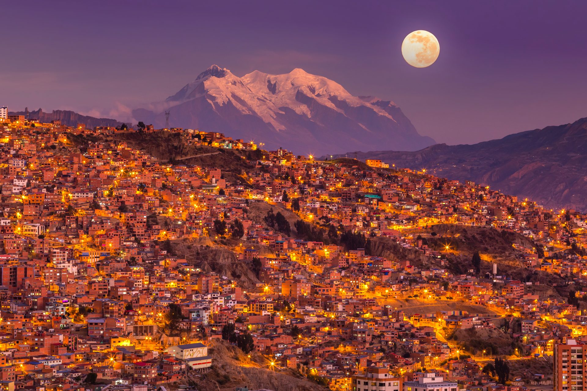 Toda una vida engañados: ¿cuántas lunas tiene la Tierra?