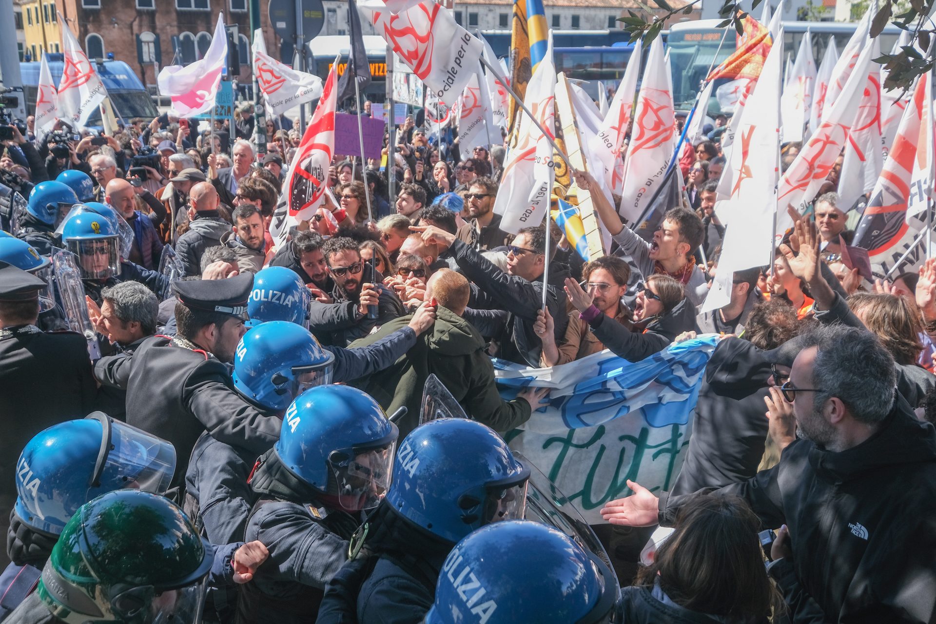 Una medida contra la Constitución