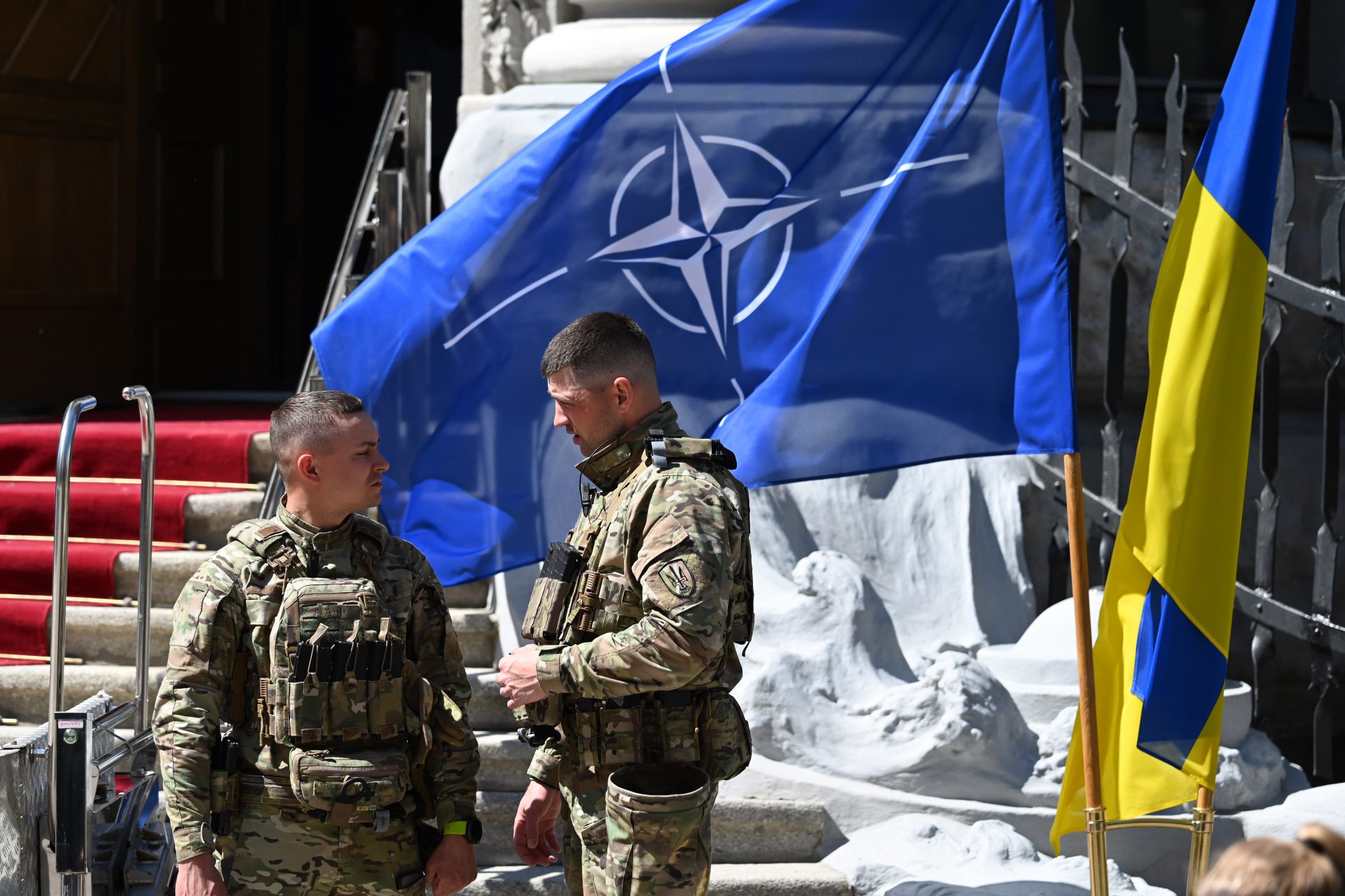 Wird die NATO Truppen in die Ukraine schicken?