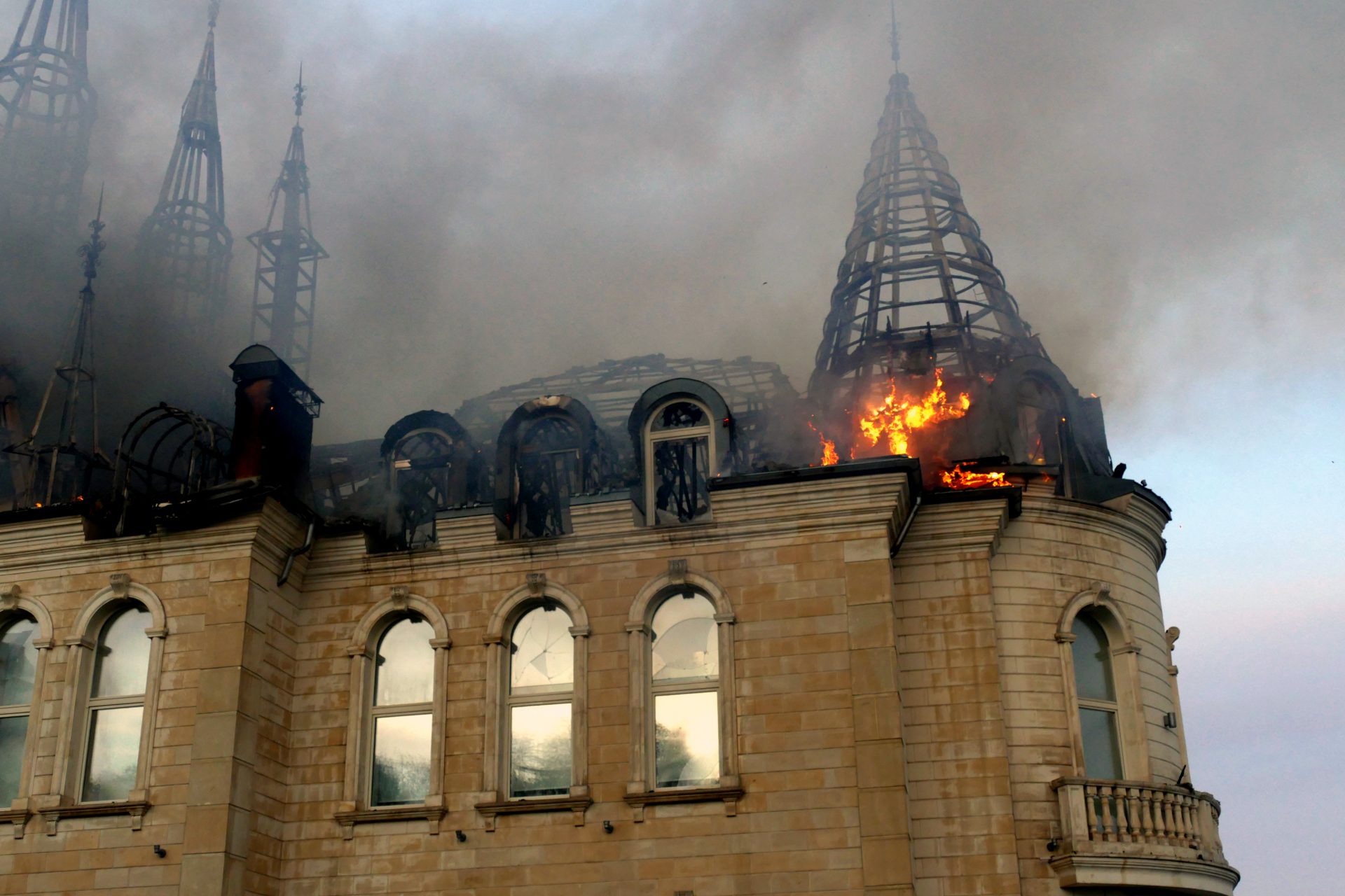 'Harry Potter Castle' burns near Odessa