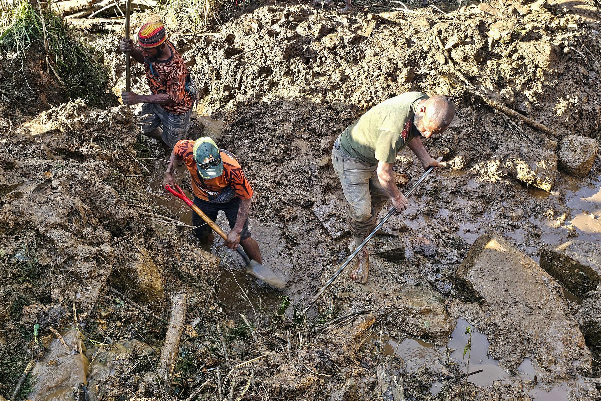 Plus de 2 000 personnes probablement mortes dans un glissement de terrain en Papouasie-Nouvelle-Guinée
