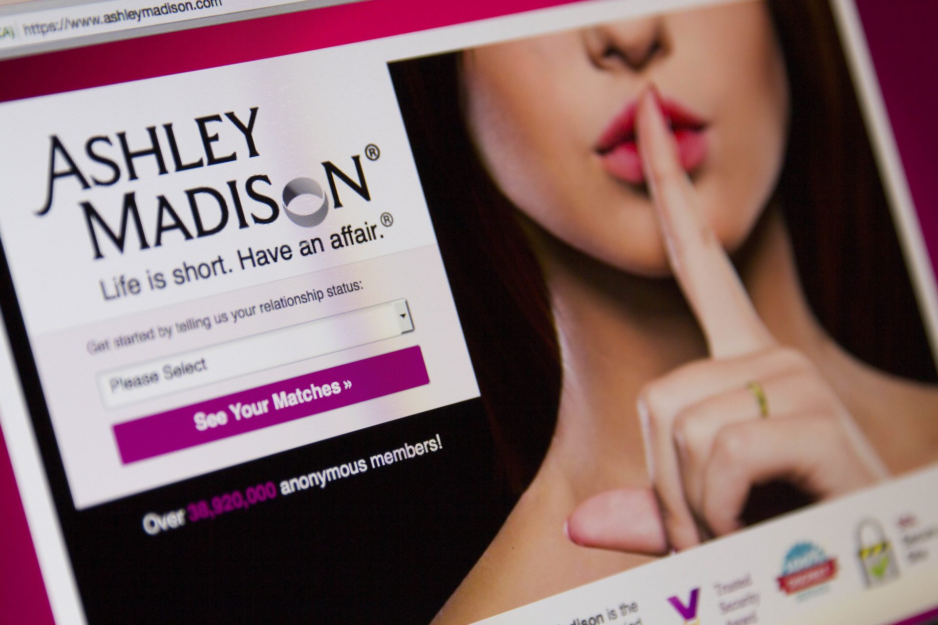 Ashley Madison: when the secrets of millions of married people were revealed to the world