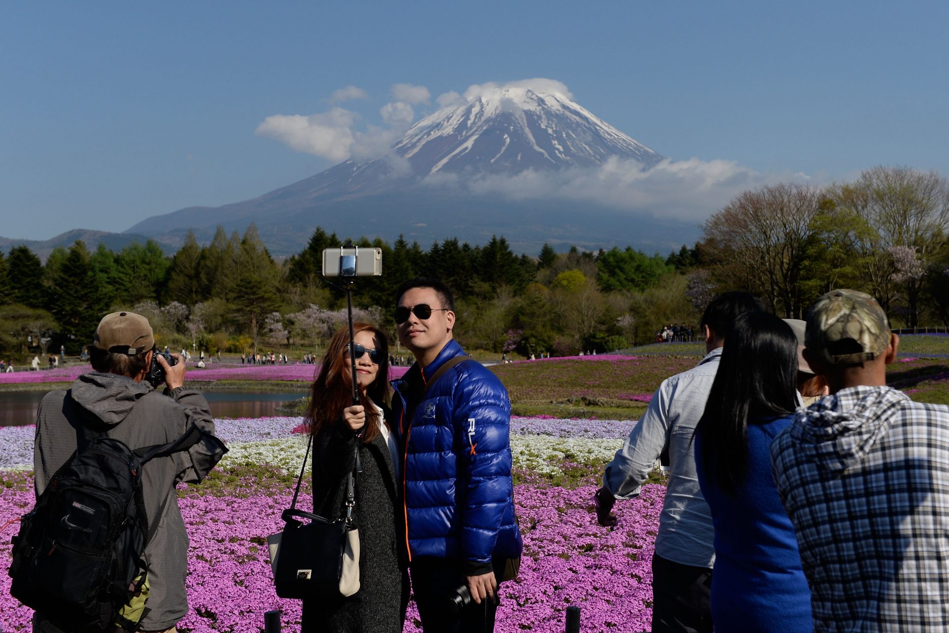 Why does this Japanese town want to build a wall to block Mount Fuji?