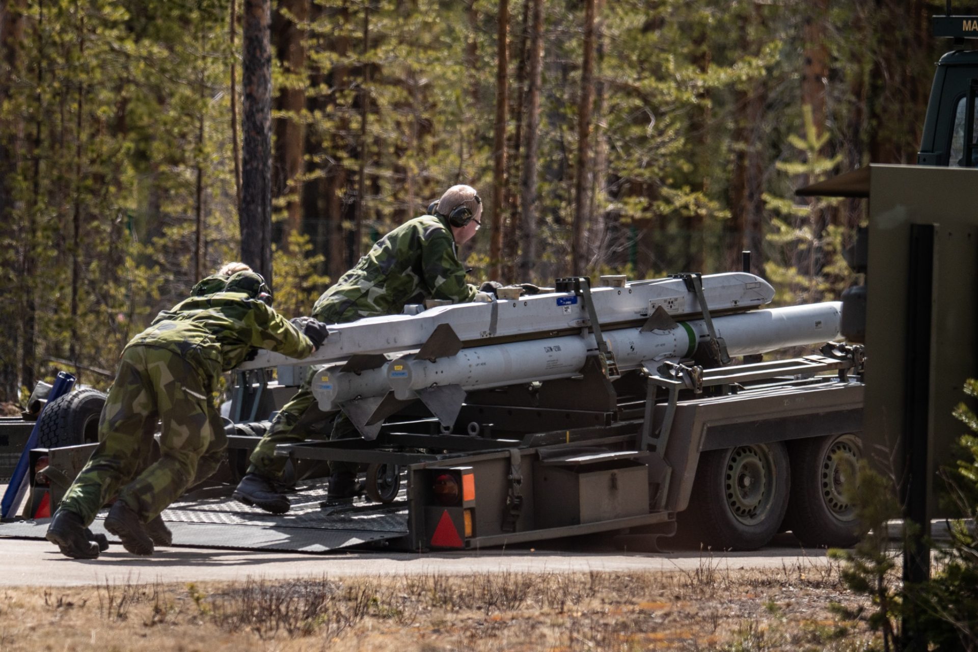 Suécia também enviará um míssil 