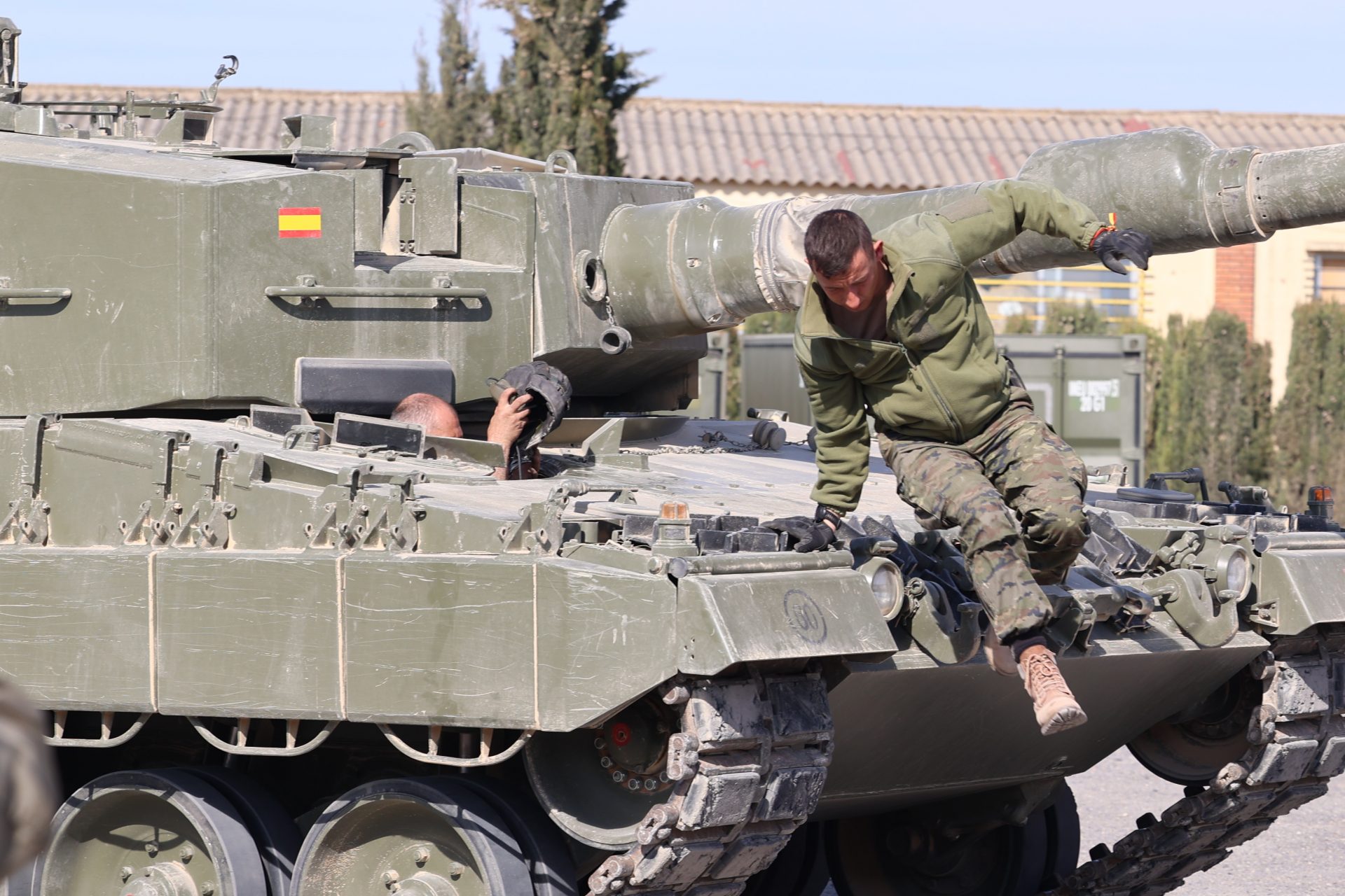 La situación de los tanques 2A4 españoles 