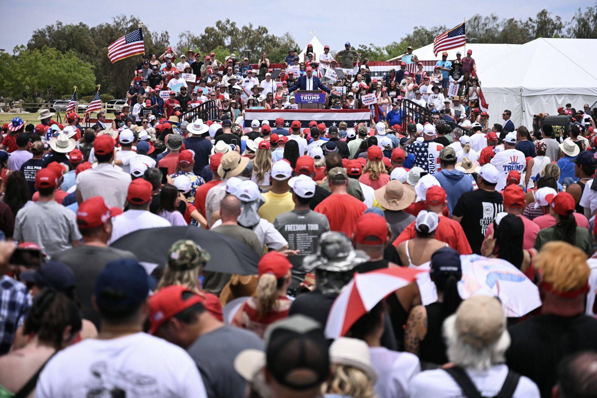 Tausende kamen, um Trumps Rede zu hören 