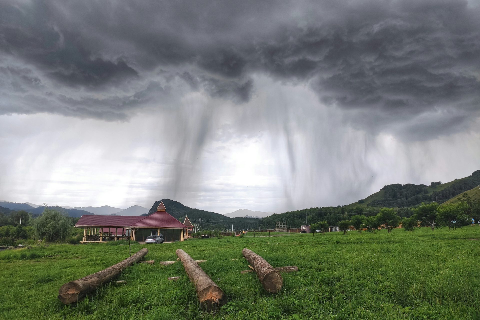 Qu'est-ce qu'une tornade ?