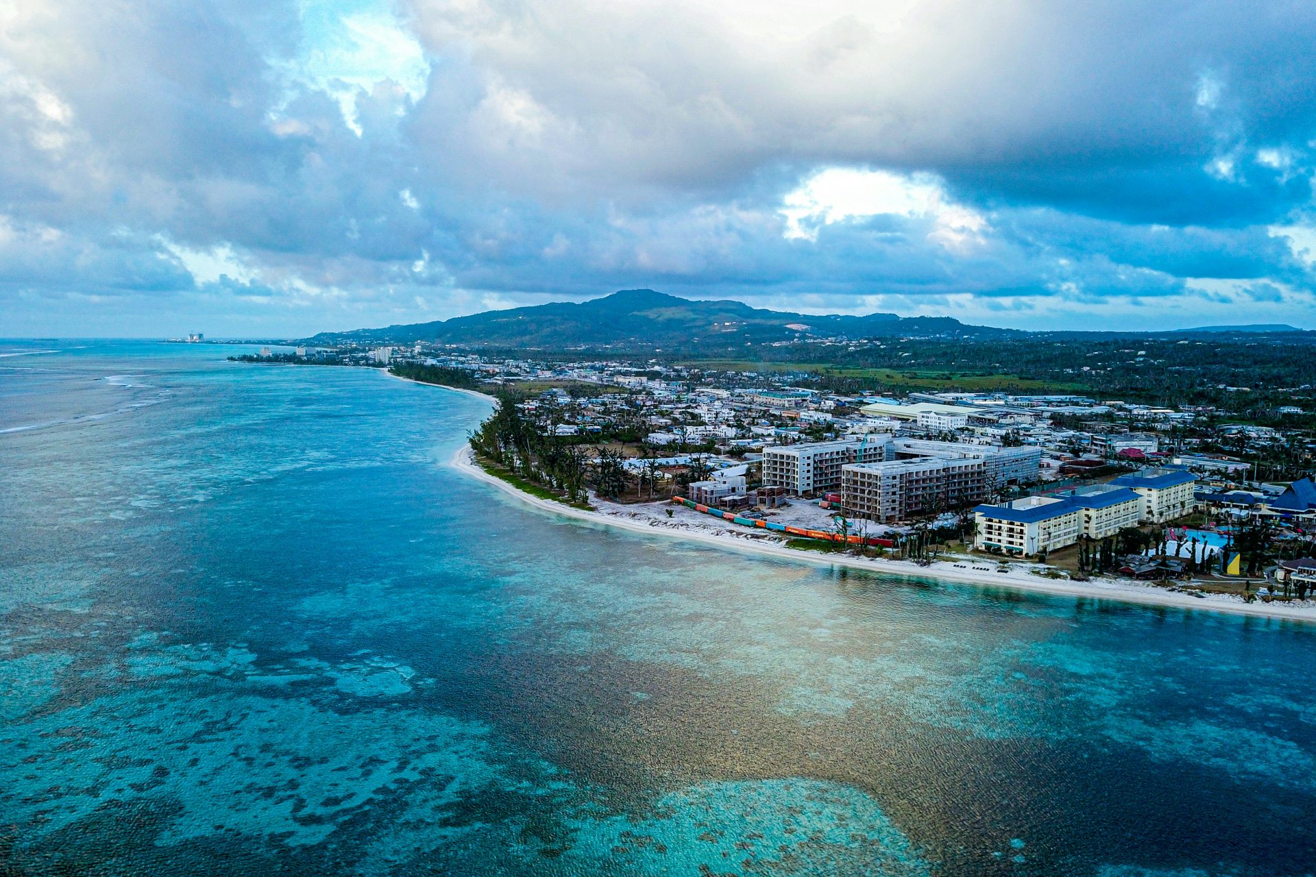 En algún lugar entre Hawaii y Filipinas